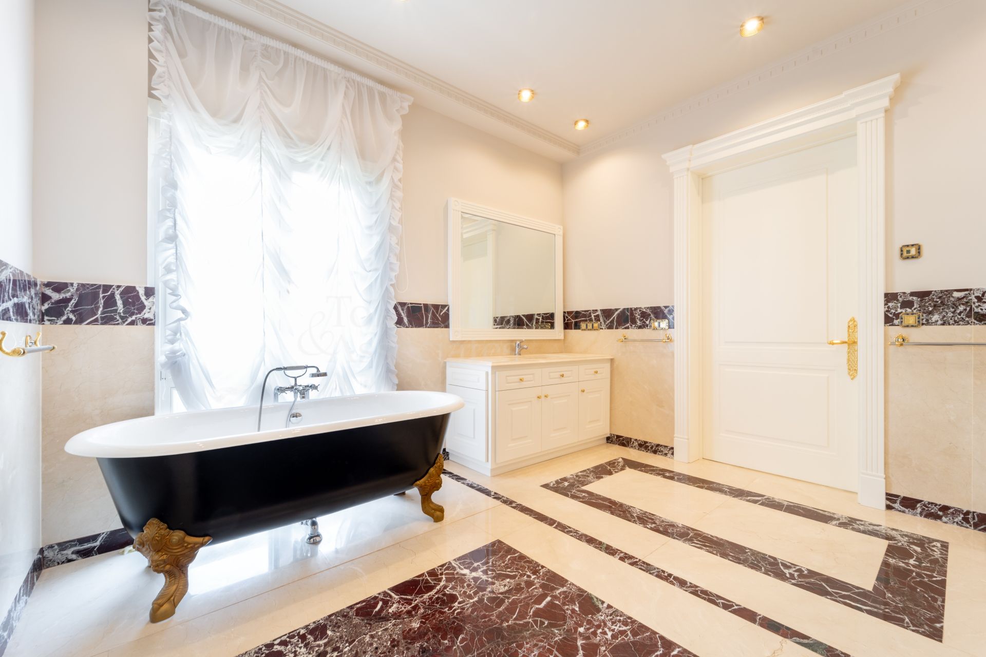 Villa in Sierra Blanca, Marbella