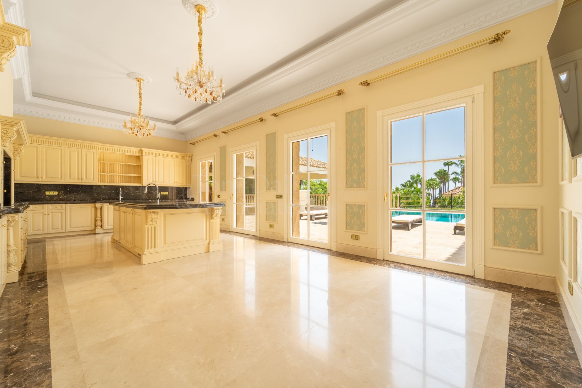 Villa in Sierra Blanca, Marbella