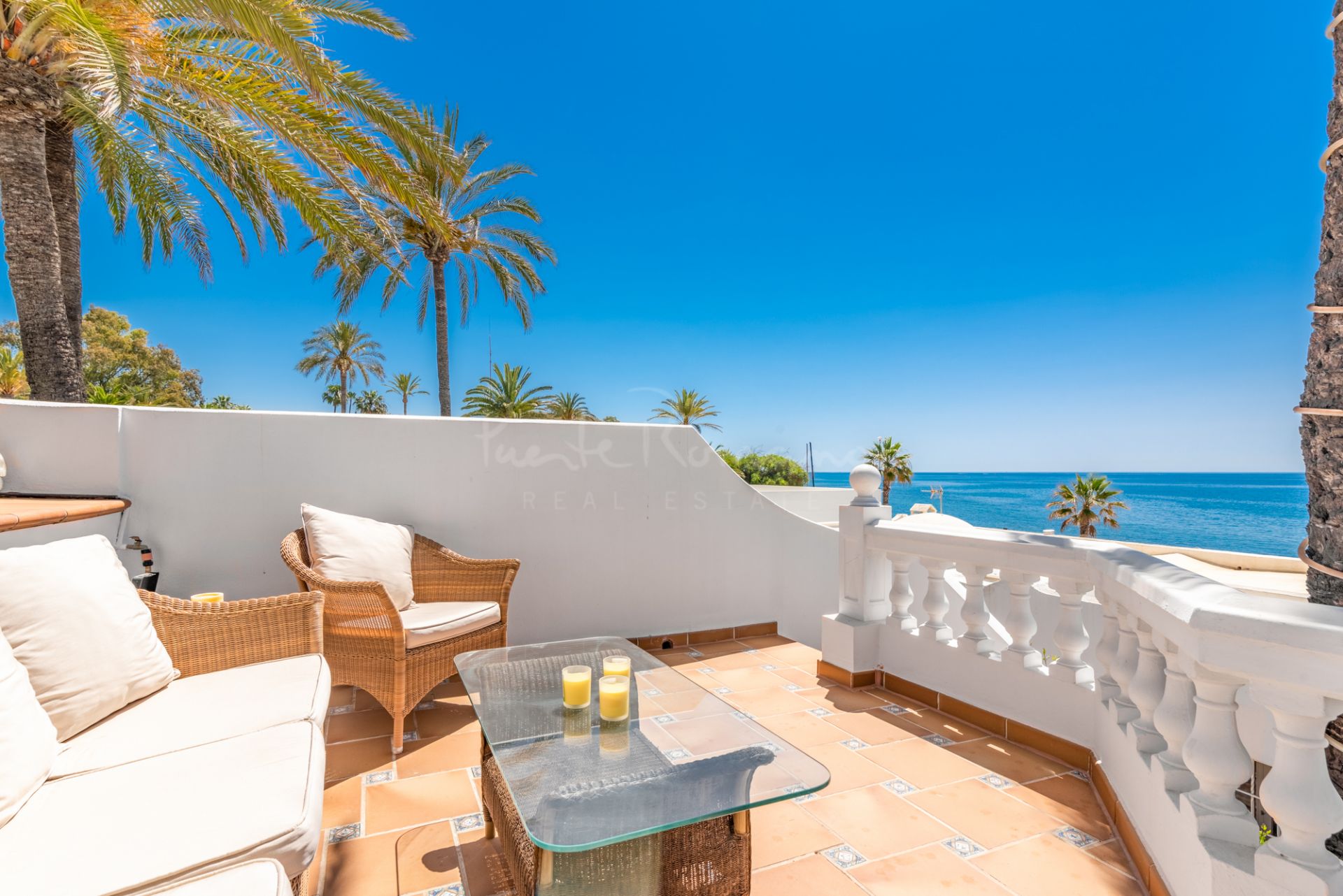 Semi Detached Villa in El Oasis Club, Marbella