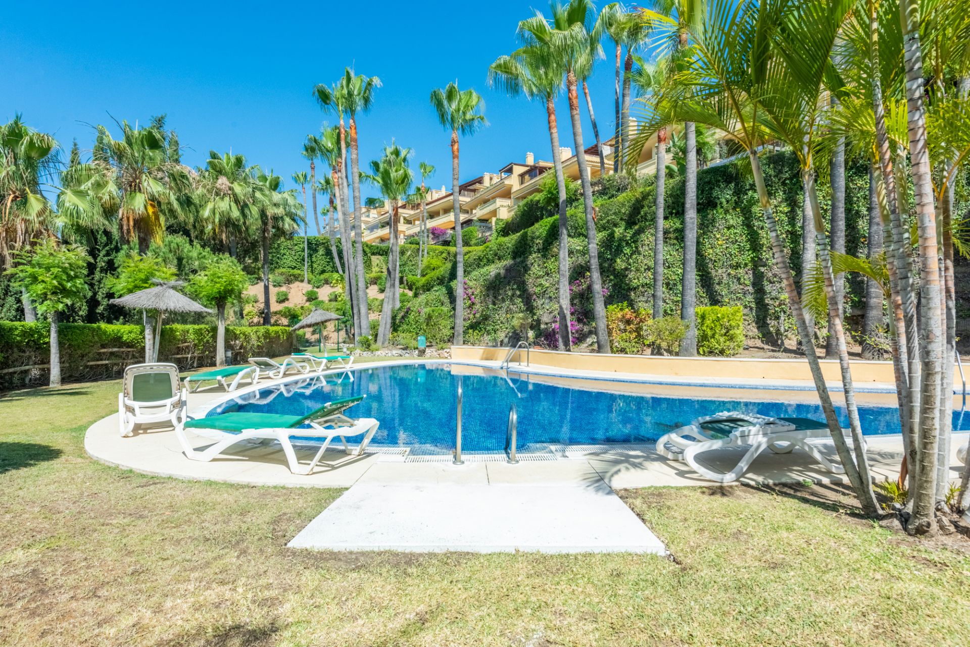 Penthouse in Condado de Sierra Blanca, Marbella