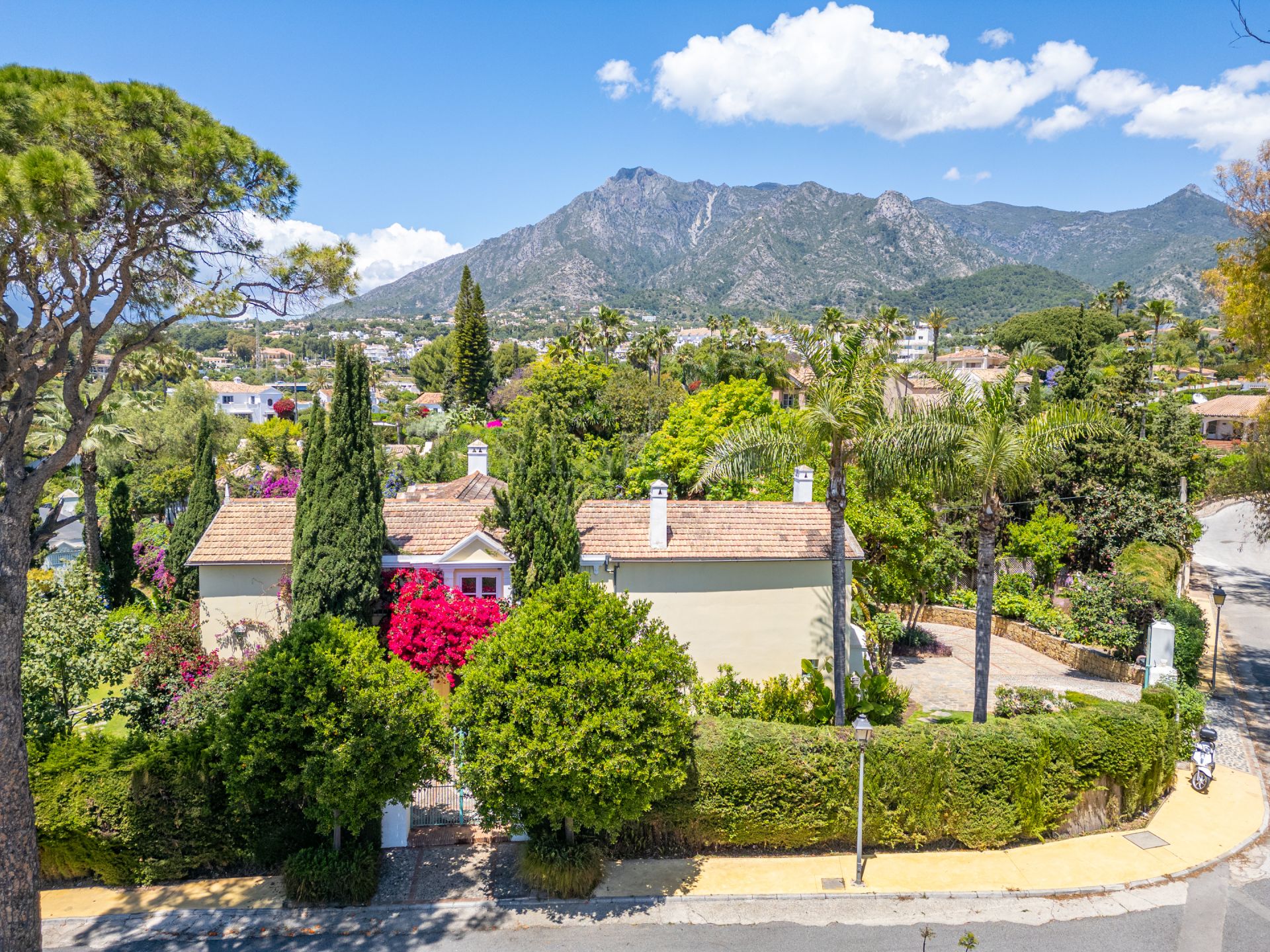 Penthouse in Condado de Sierra Blanca, Marbella