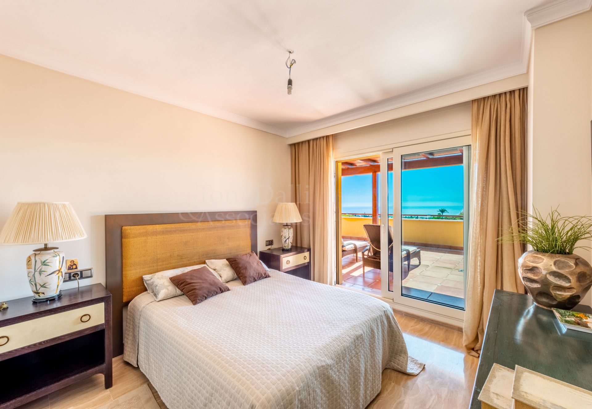 Penthouse in Condado de Sierra Blanca, Marbella