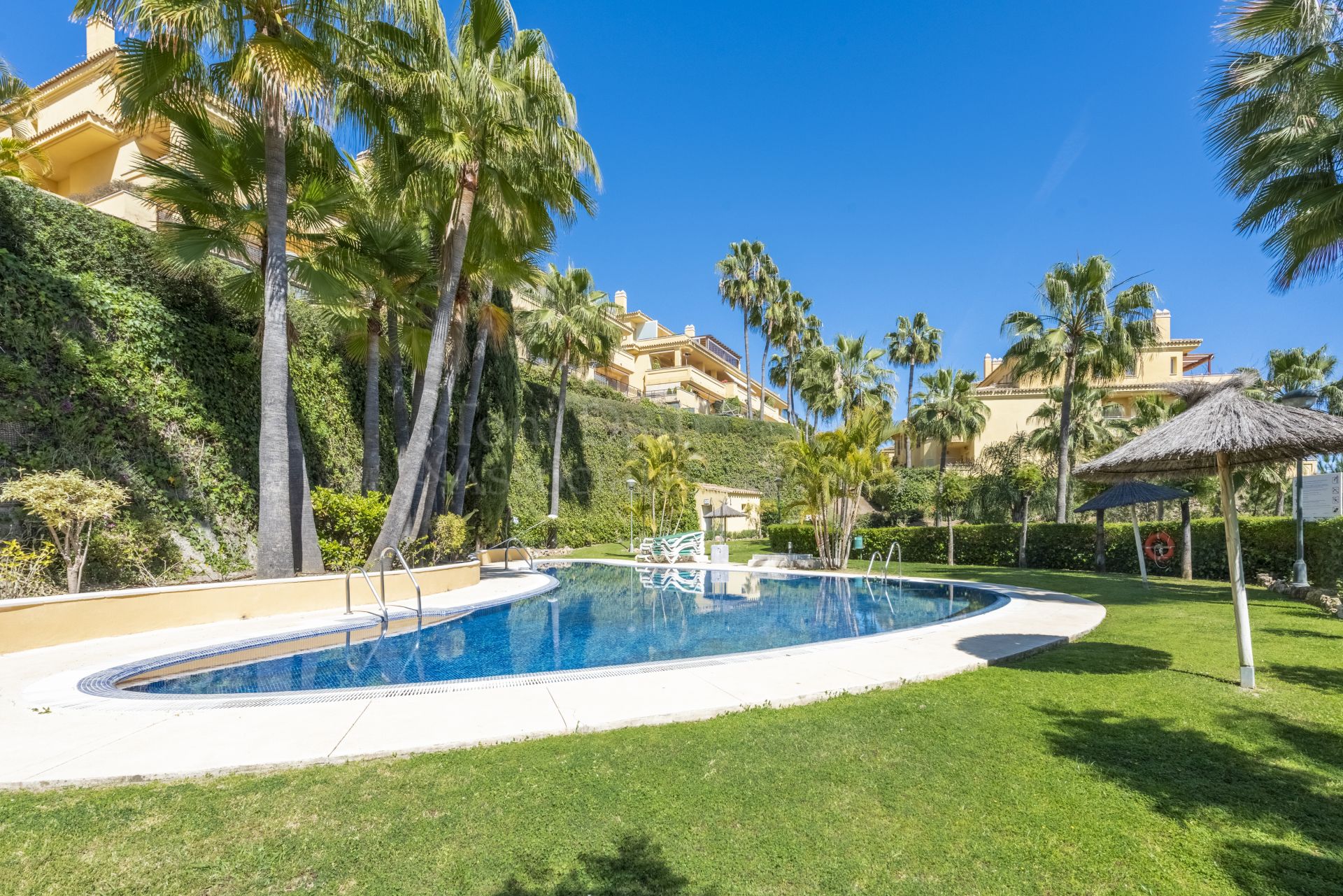 Penthouse in Condado de Sierra Blanca, Marbella