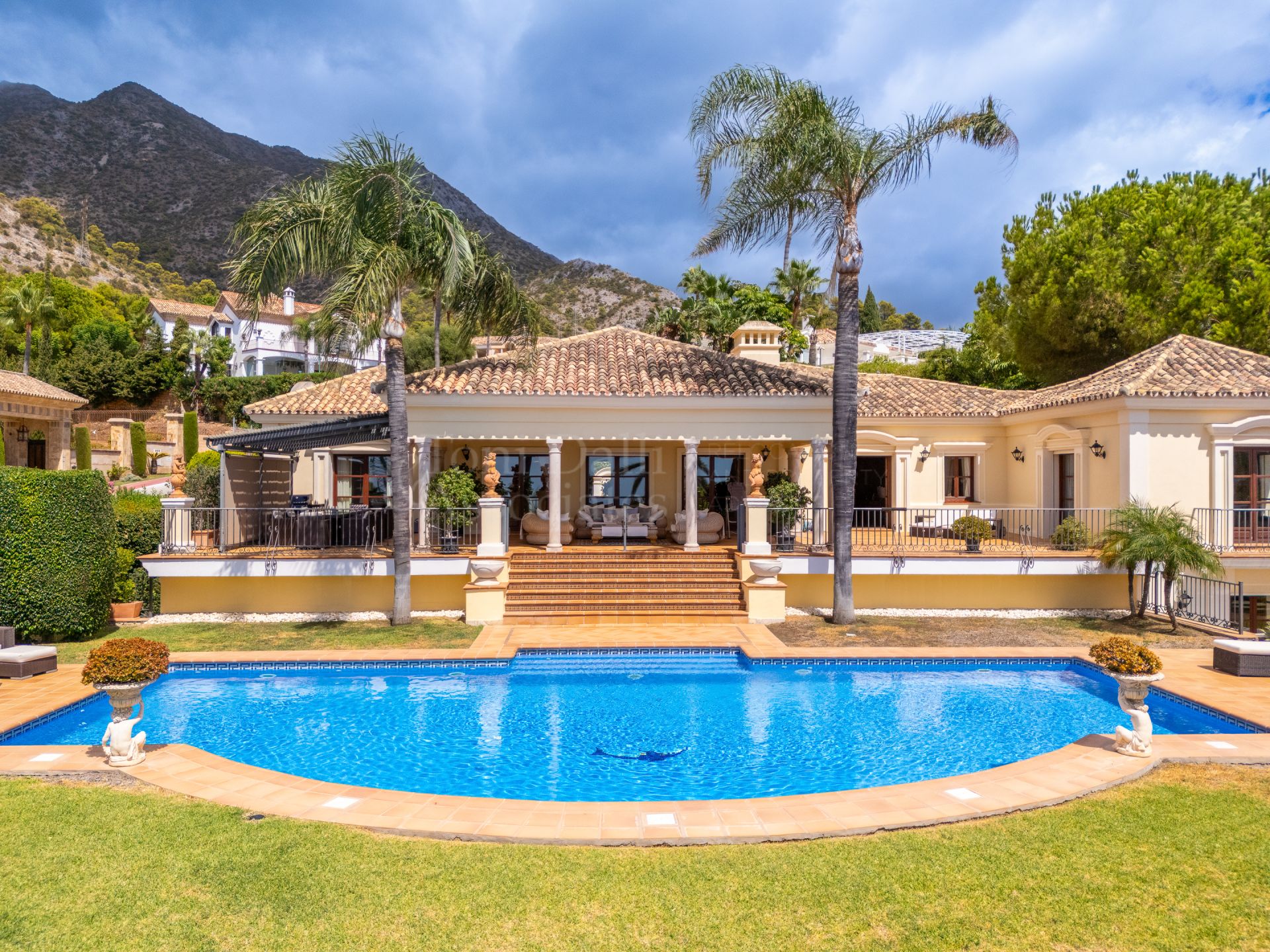 Villa in Sierra Blanca, Marbella