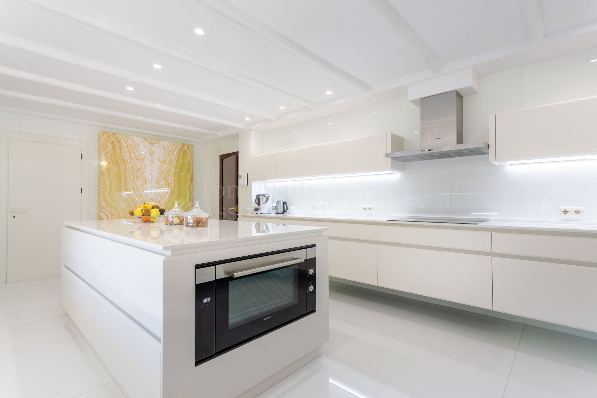 Villa in Rio Real Golf, Marbella