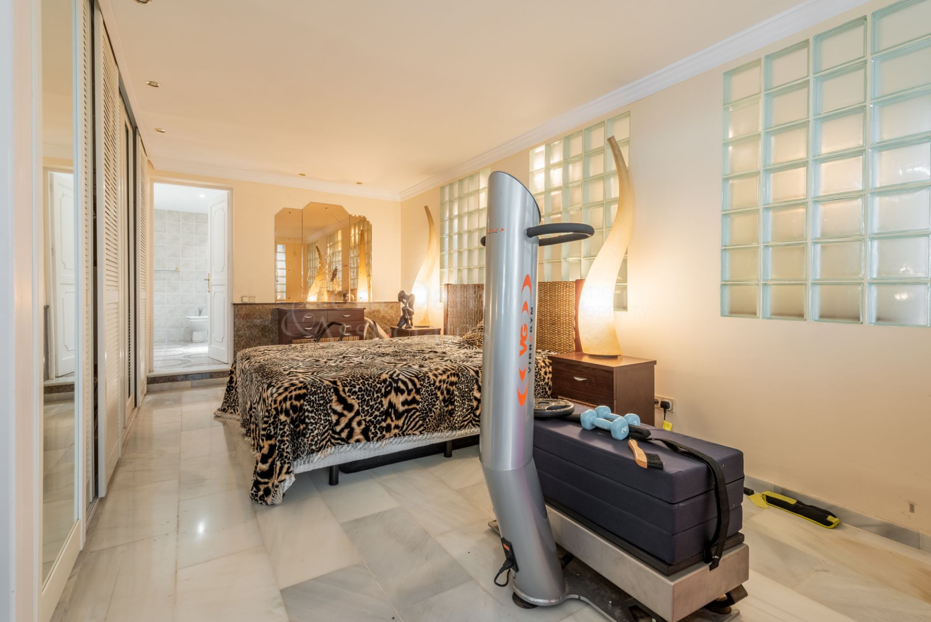 Villa in Las Brisas, Marbella