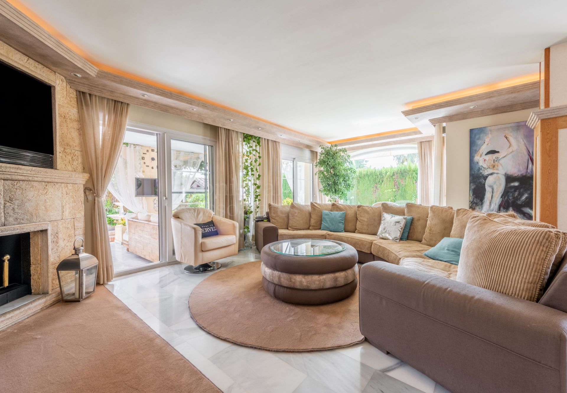 Villa in Las Brisas, Marbella