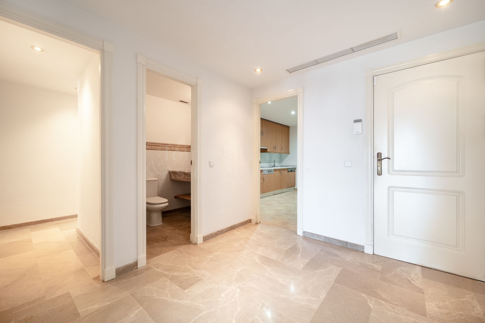 Ground Floor Apartment in Cumbres del Rodeo, Marbella