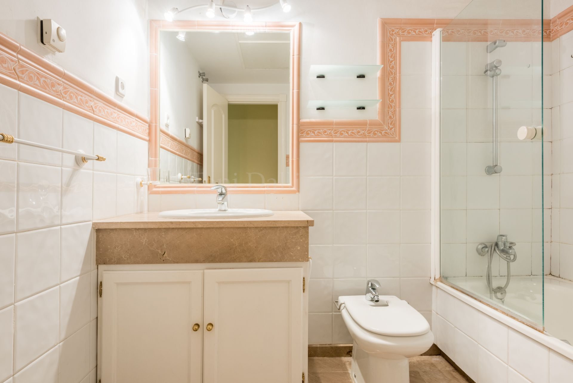 Ground Floor Apartment in Cumbres del Rodeo, Marbella