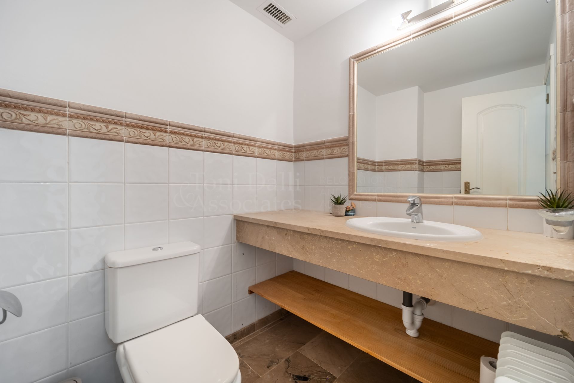 Ground Floor Apartment in Cumbres del Rodeo, Marbella