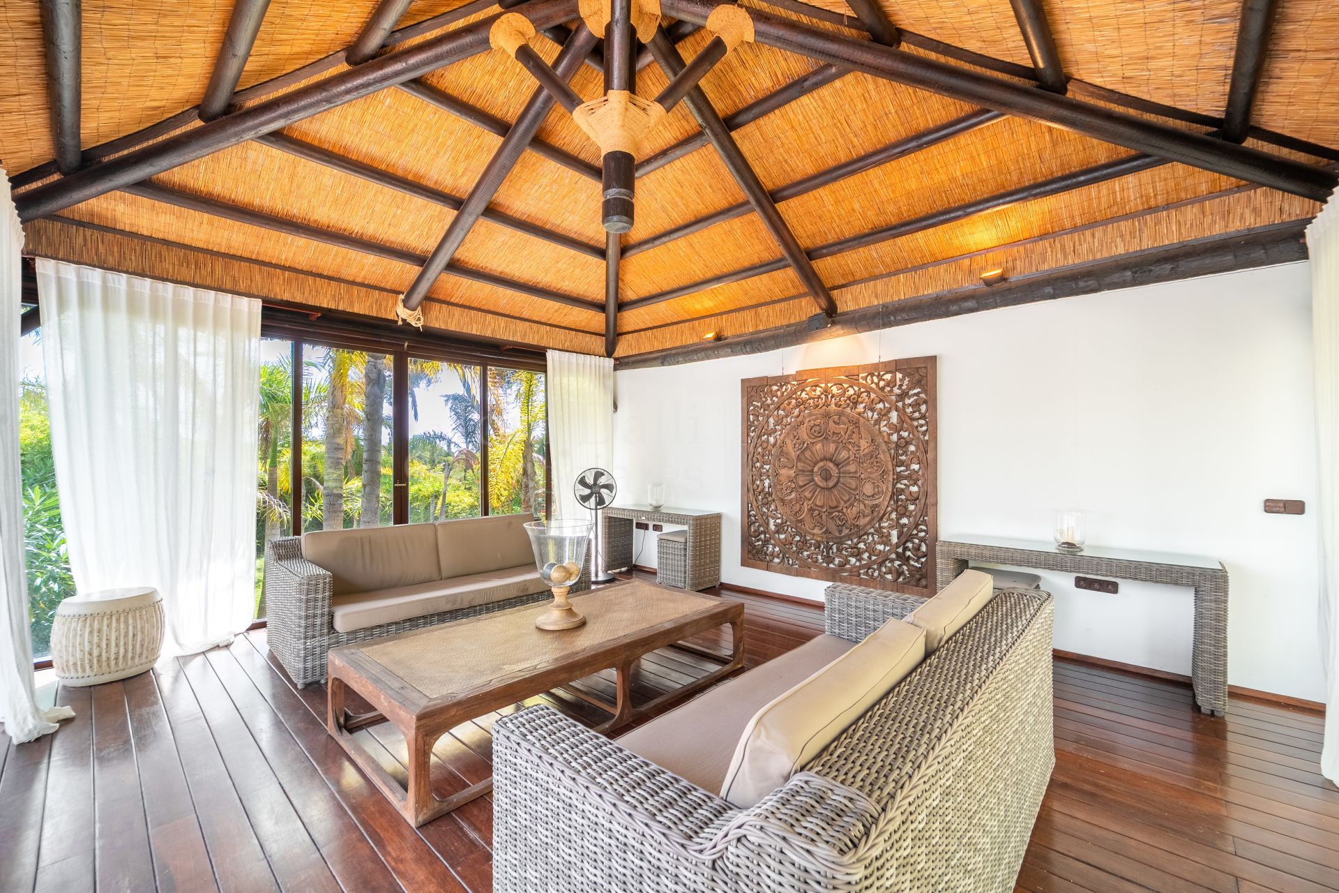 Villa in Altos del Rodeo, Marbella