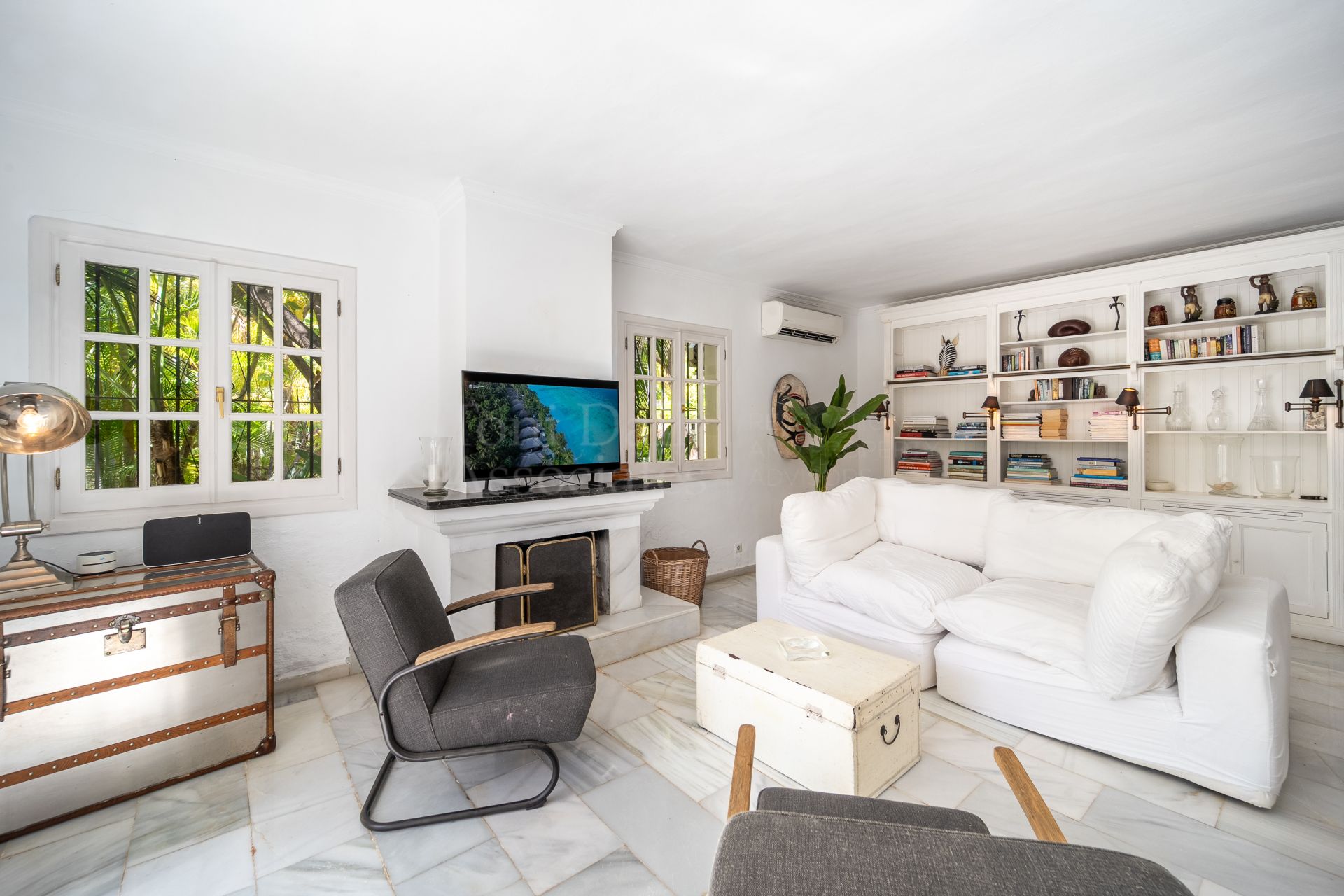 Villa in Altos del Rodeo, Marbella