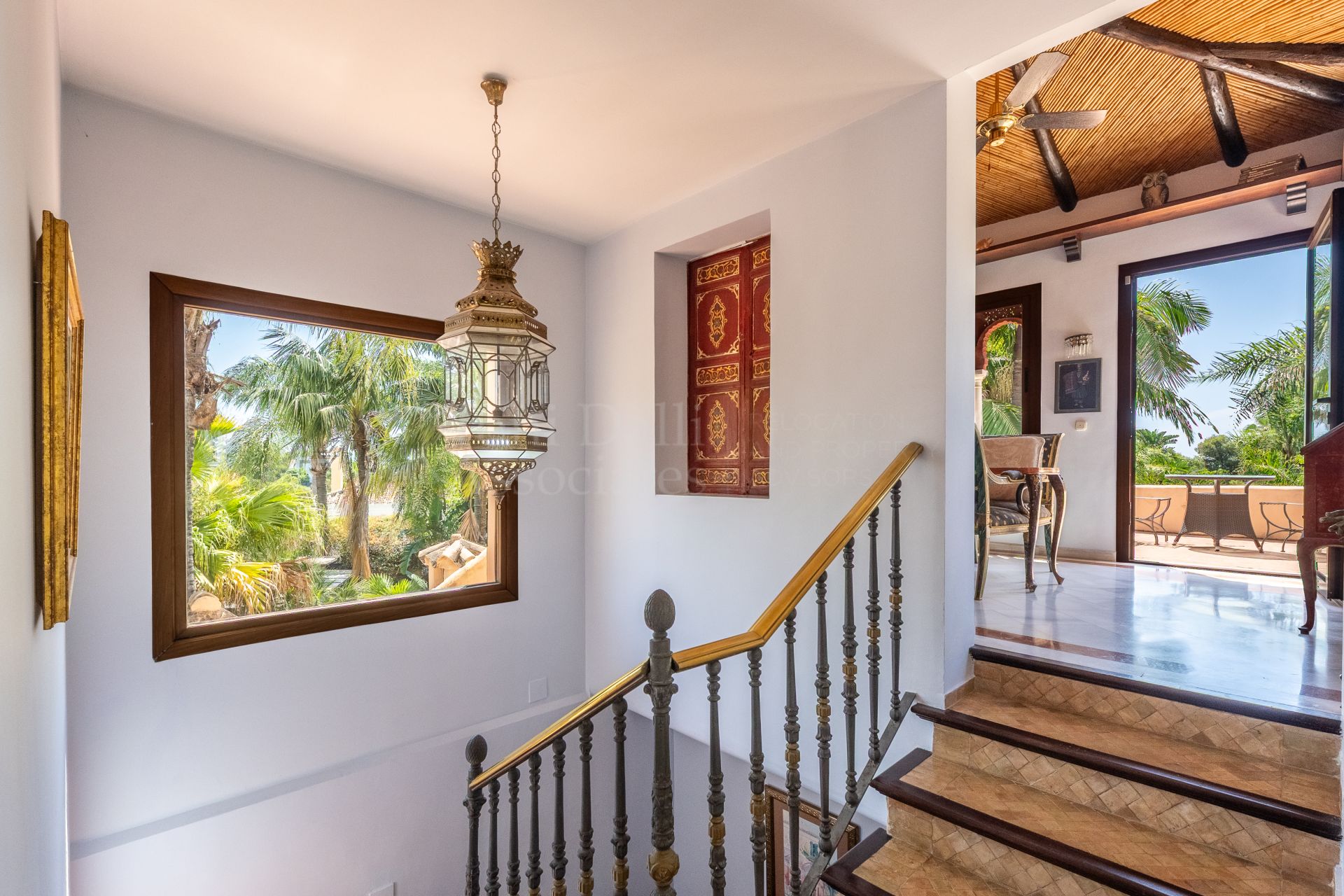 Villa in Altos del Rodeo, Marbella