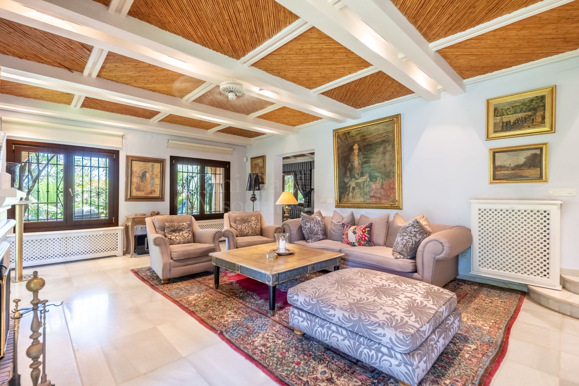 Villa in Altos del Rodeo, Marbella