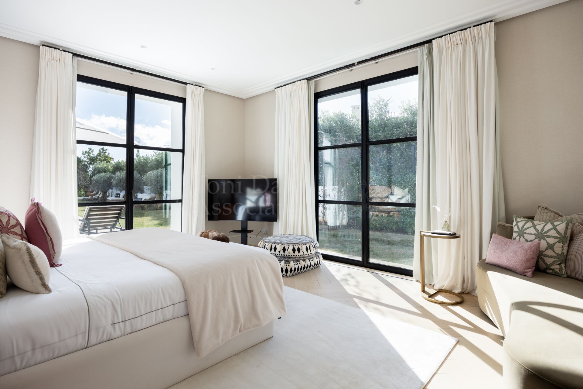 Villa in Cascada de Camojan, Marbella