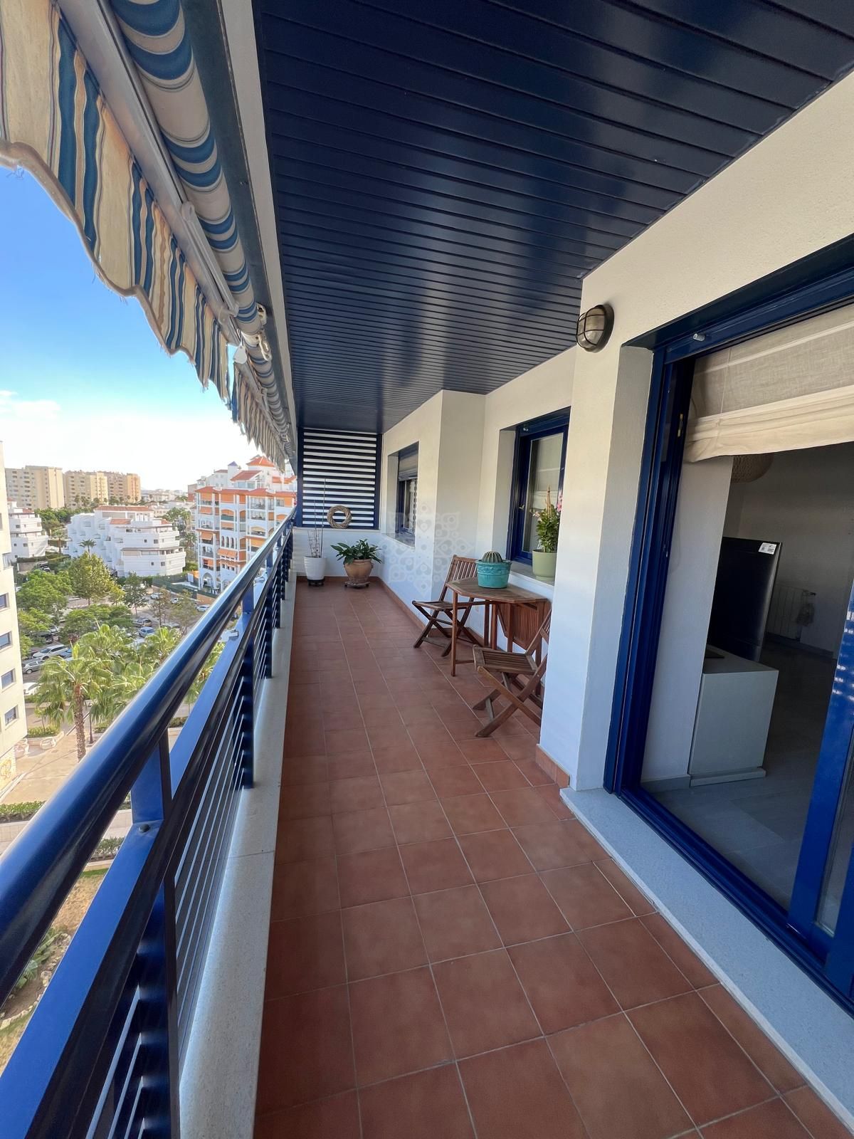 Penthouse in Estepona Puerto, Estepona