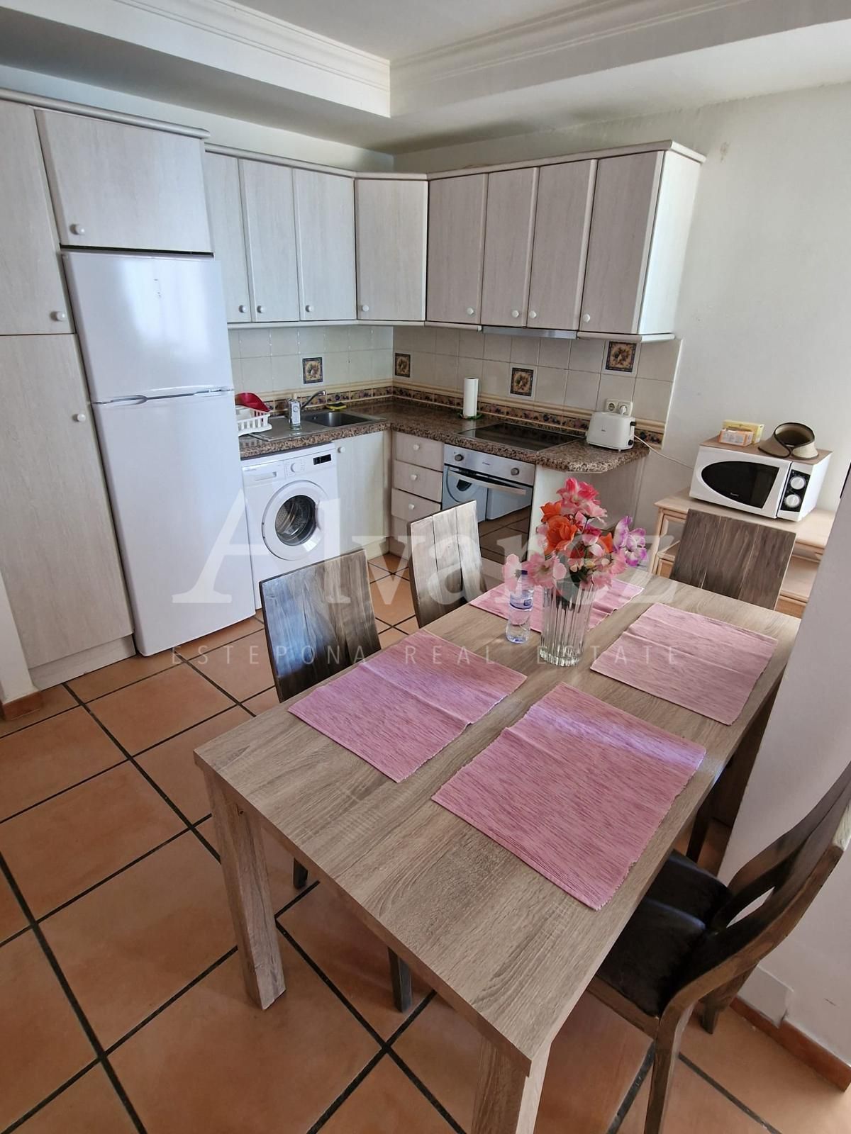 Apartment in Estepona Town, Estepona