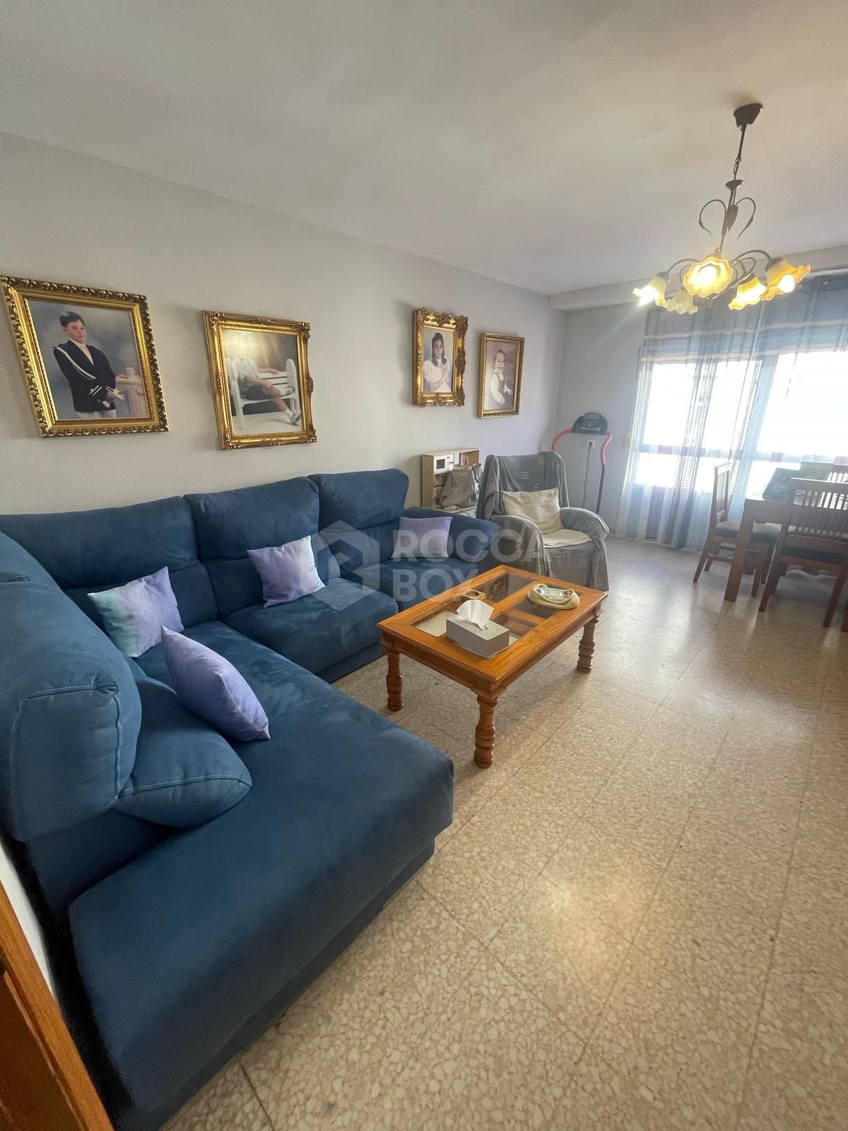 Opportunity for a 3-bedroom apartment near the Port of Estepona!