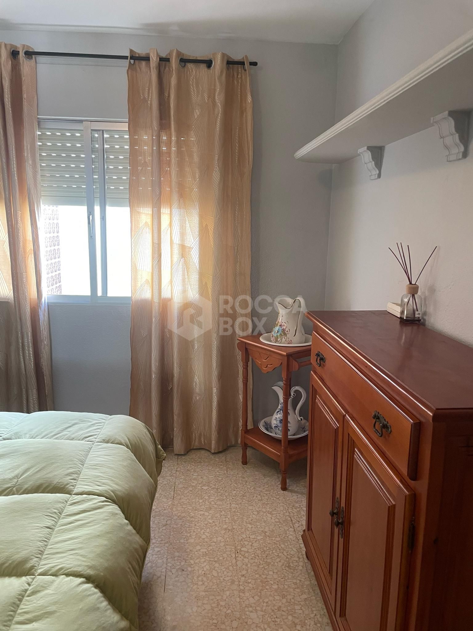 Opportunity for a 3-bedroom apartment near the Port of Estepona!