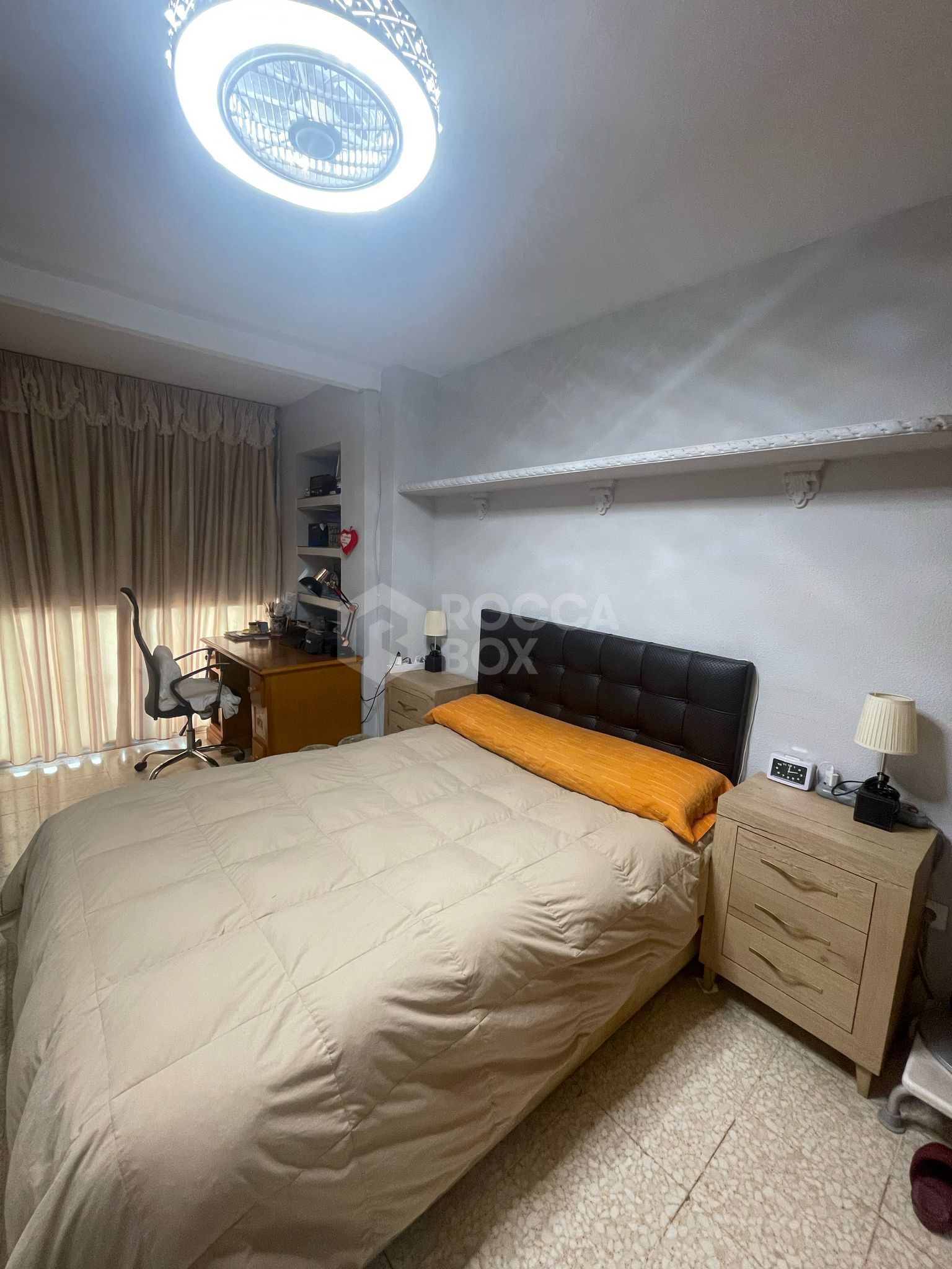 Opportunity for a 3-bedroom apartment near the Port of Estepona!