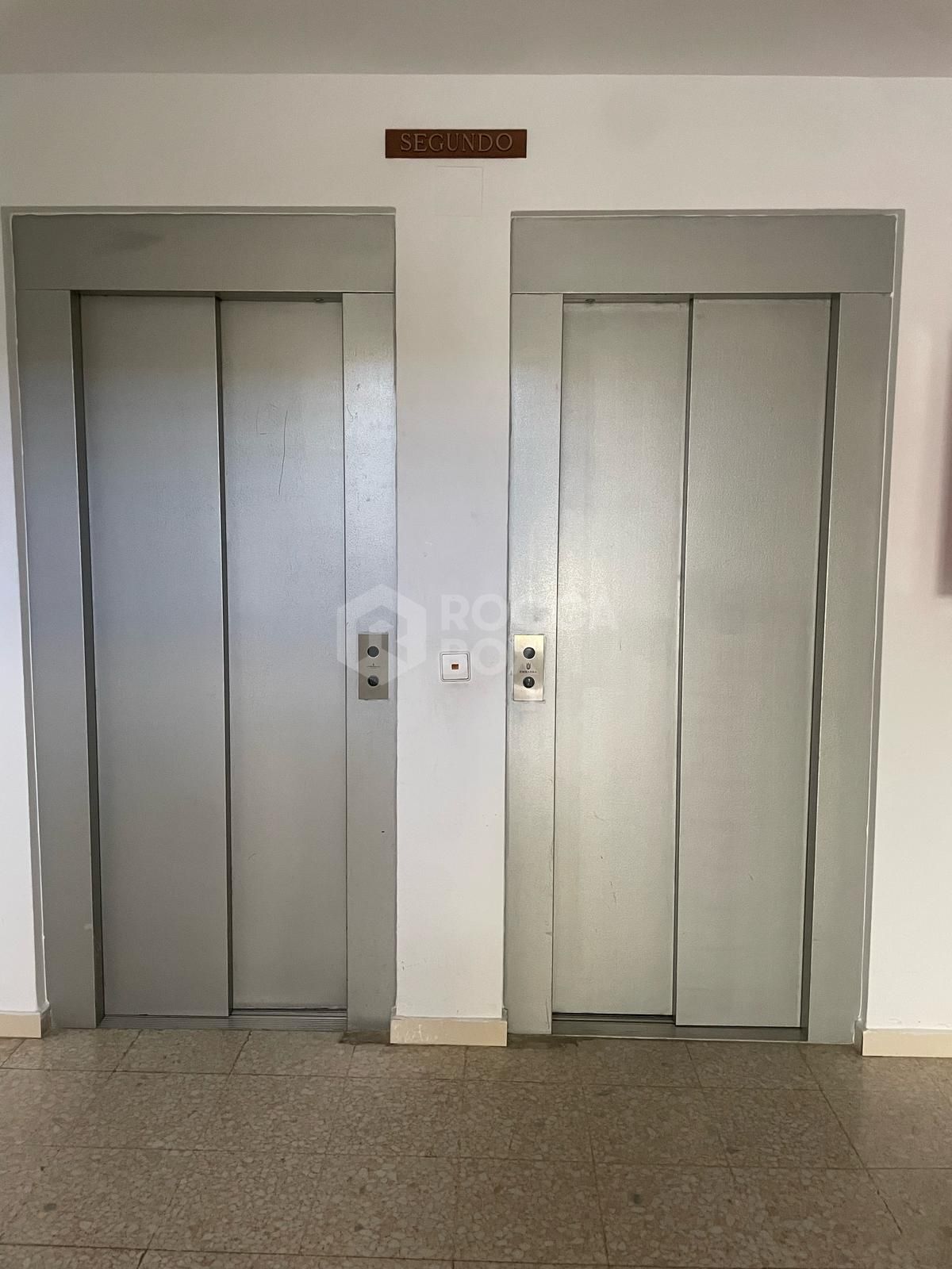 Opportunity for a 3-bedroom apartment near the Port of Estepona!