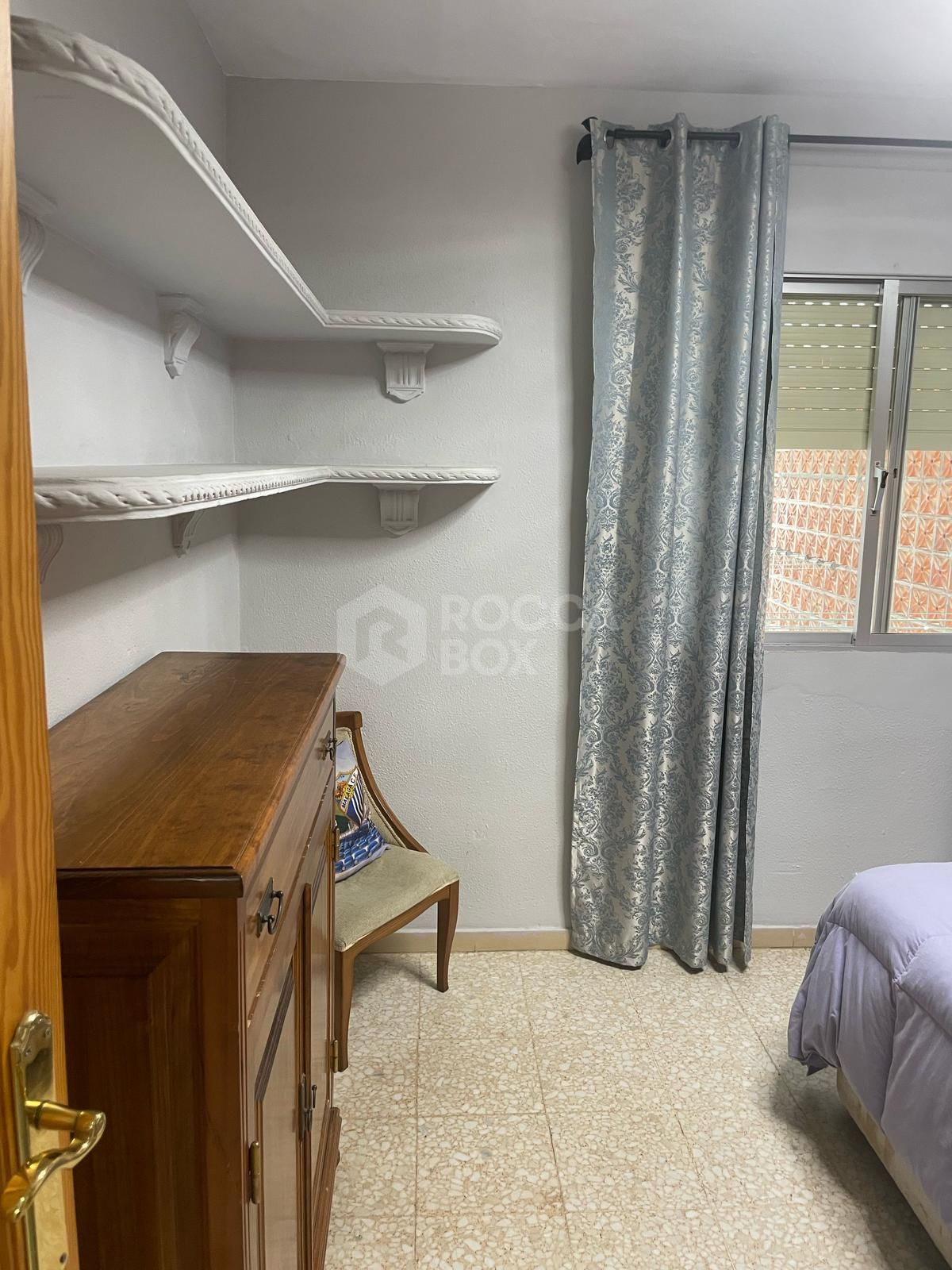 Opportunity for a 3-bedroom apartment near the Port of Estepona!