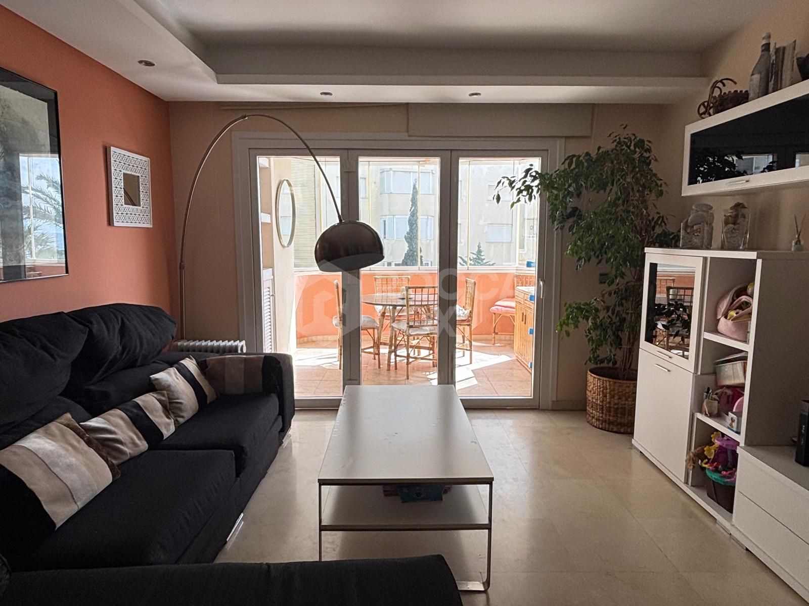 Spacious Apartment with Sea Views in Estepona's Marina¡.
