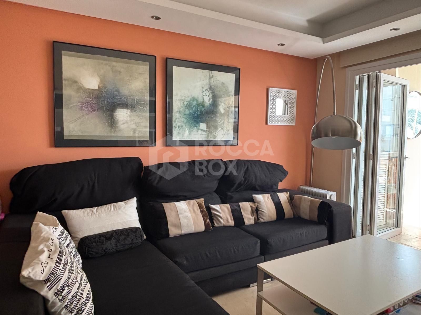 Spacious Apartment with Sea Views in Estepona's Marina¡.