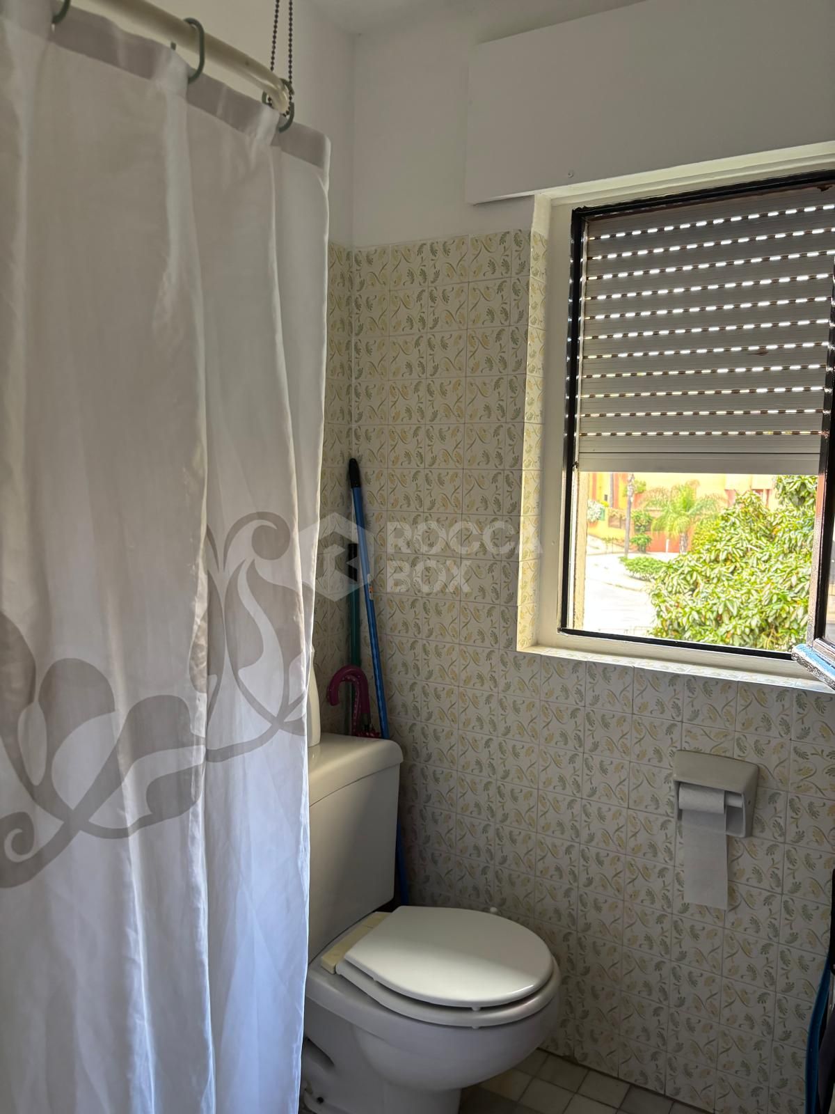 Spacious apartment with panoramic sea views in the Port of Estepona!