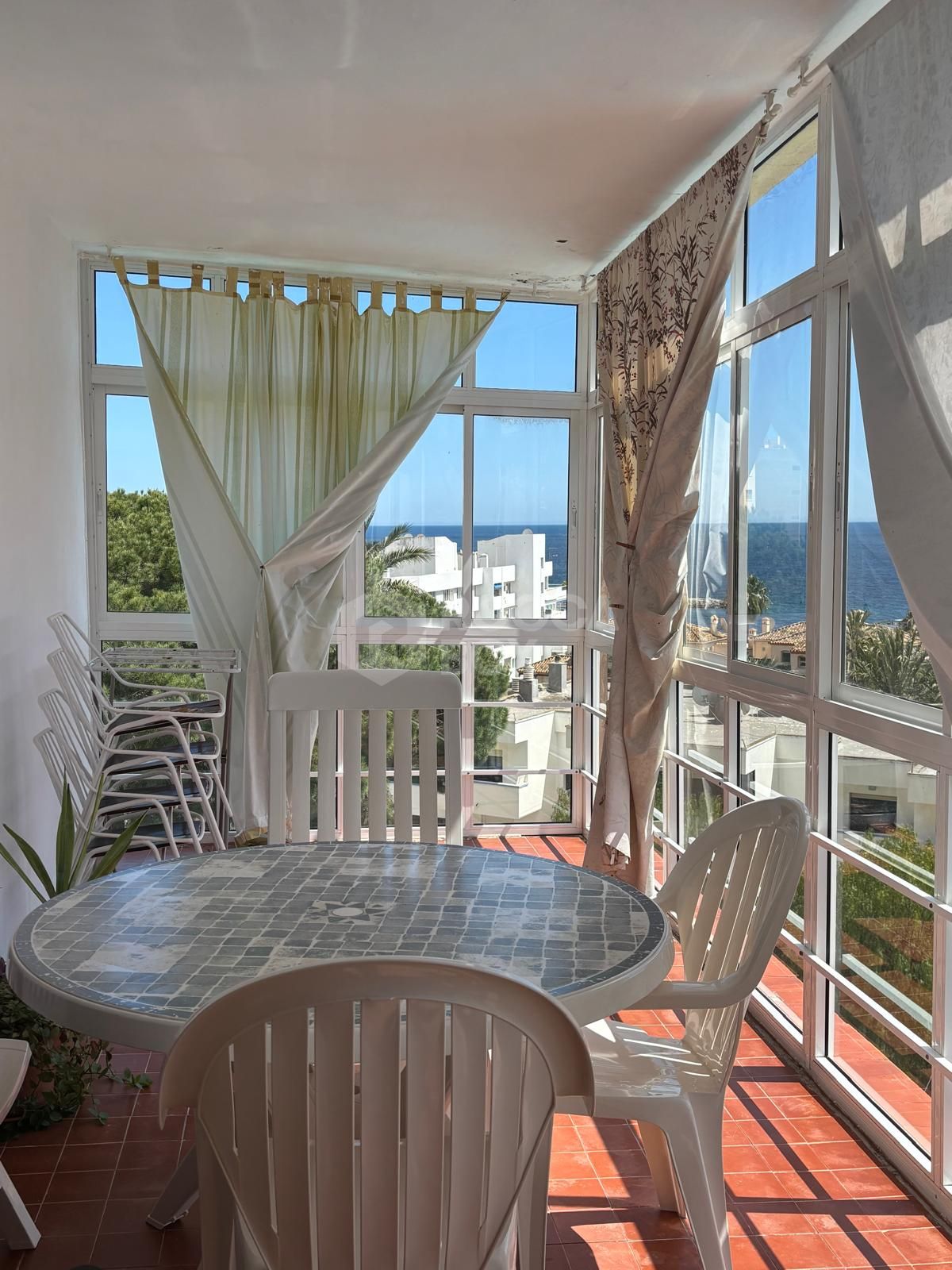 Spacious apartment with panoramic sea views in the Port of Estepona!