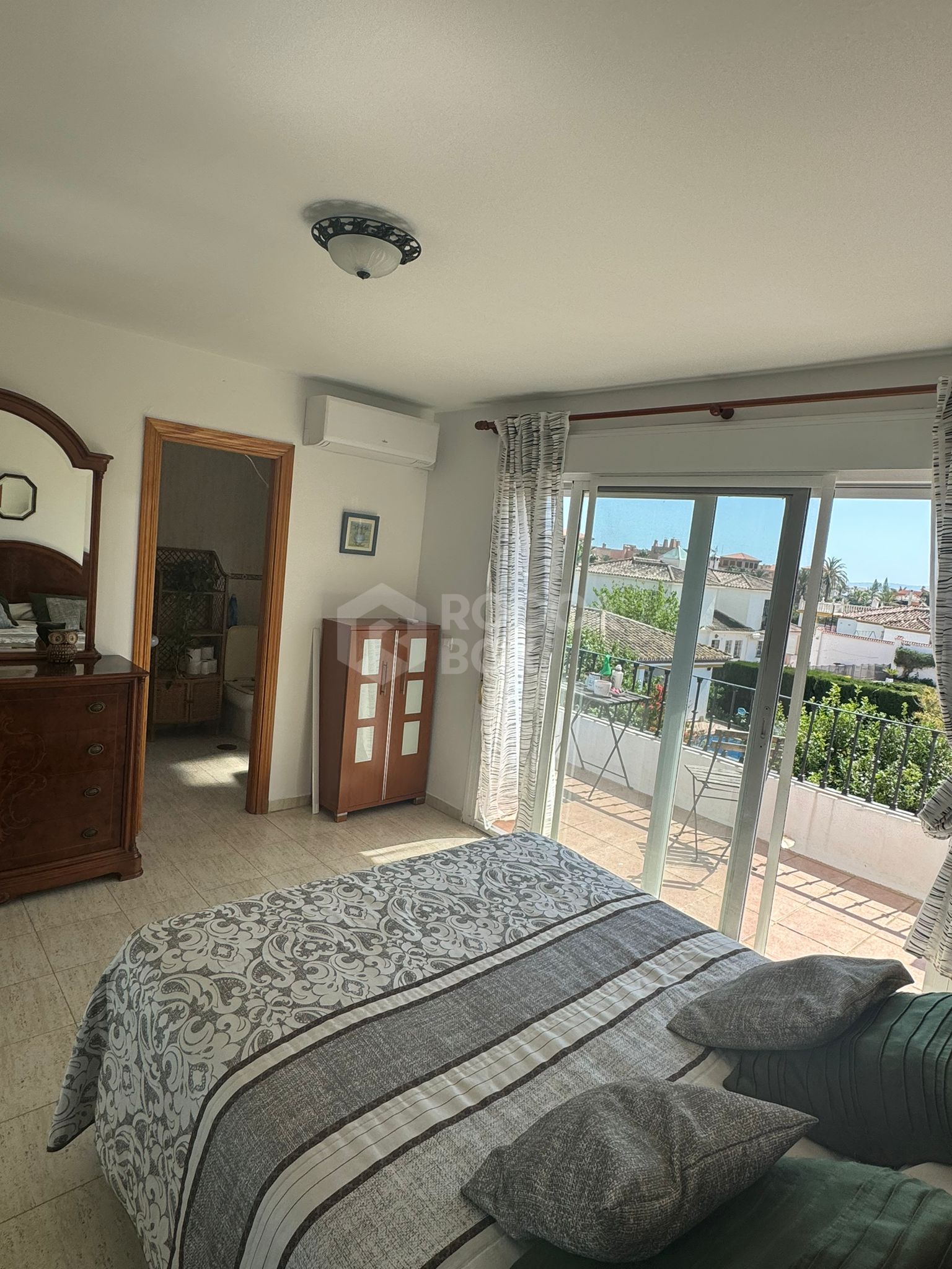 OPPORTUNITY! Stunning Duplex in the Arena Beach Urbanization, Estepona!