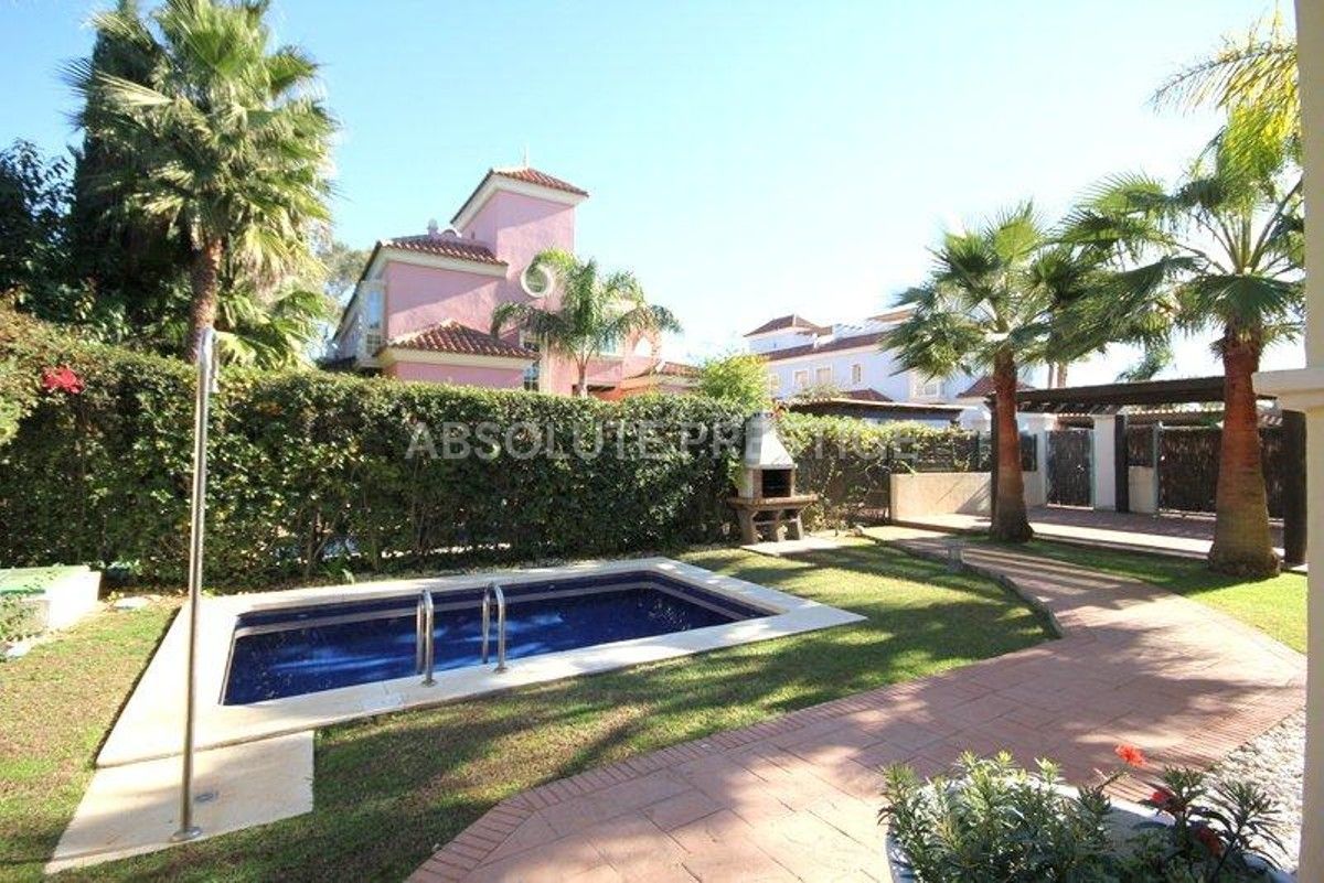 Villa en alquiler a corta temporada en Marbella - Puerto Banus