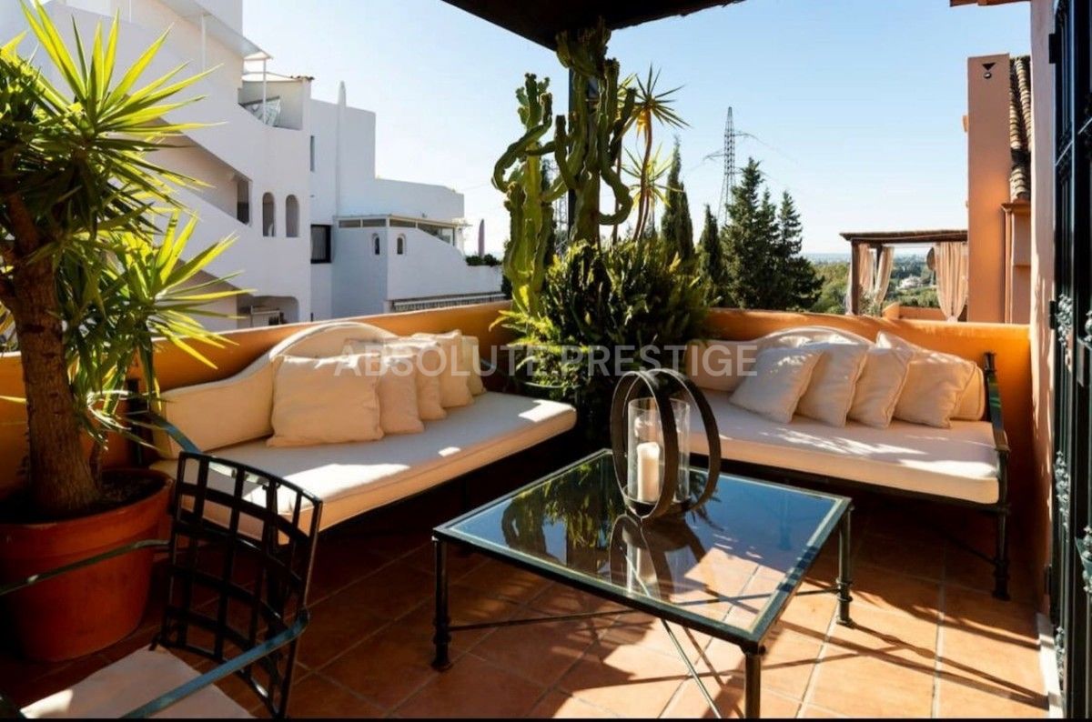 Penthouse for short term rent in Marbella Golden Mile