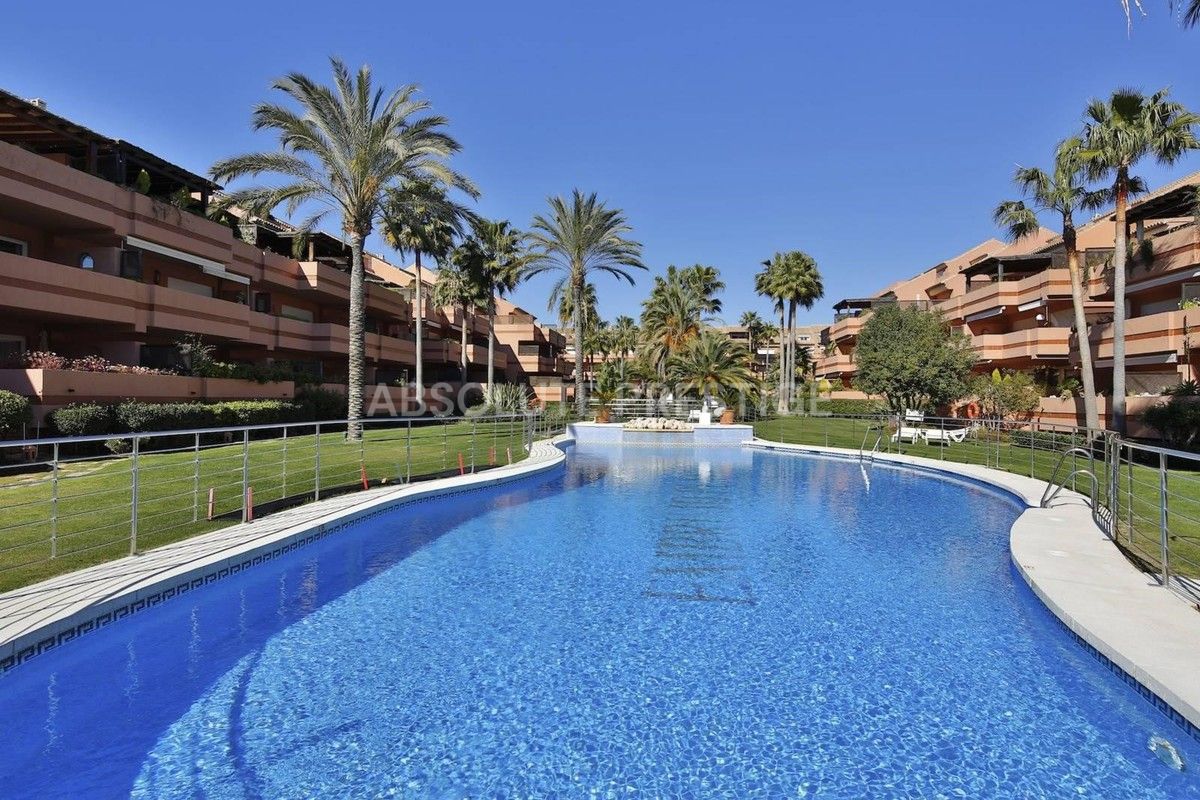 Apartamento Planta Baja en alquiler a corta temporada en Marbella - Puerto Banus