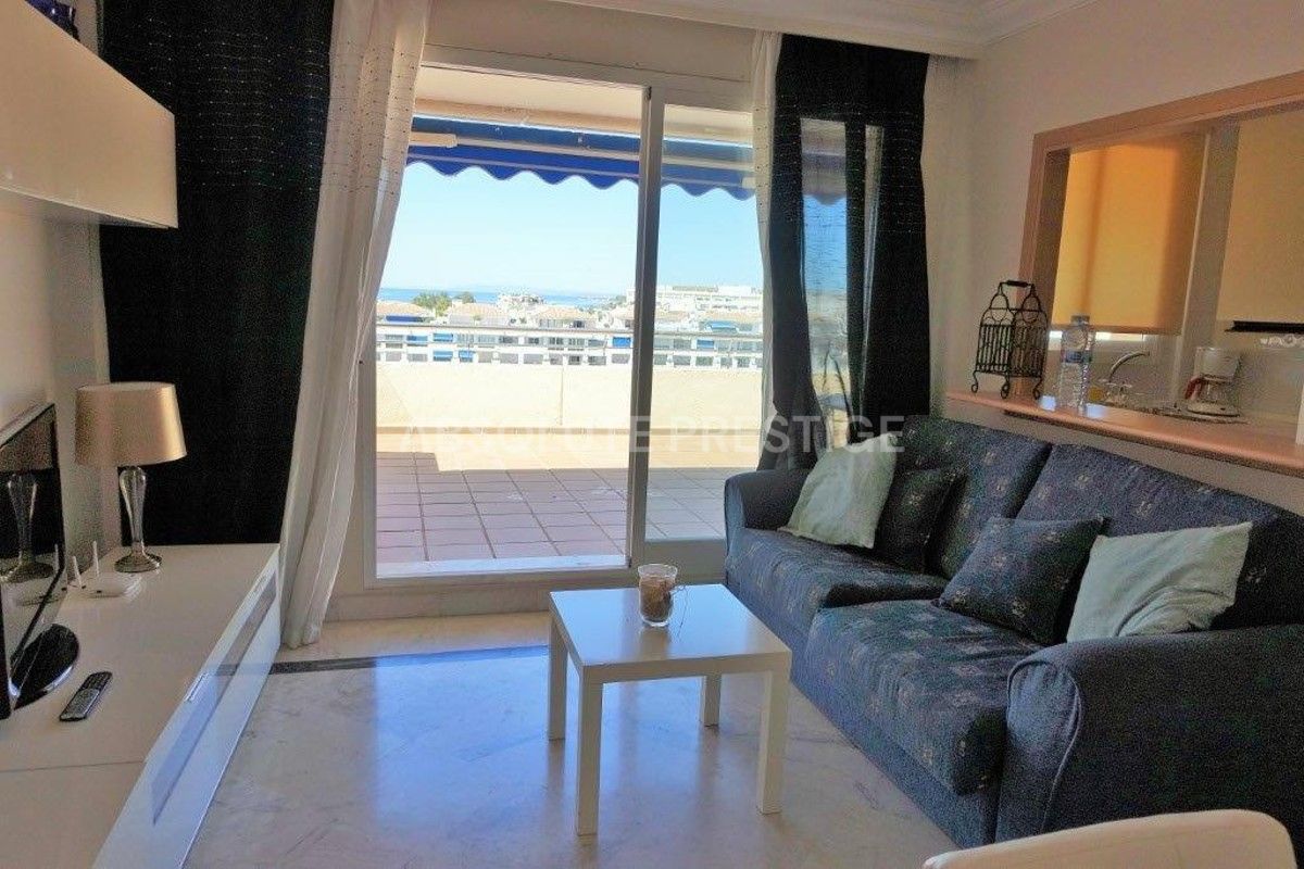 Penthouse for short term rent in Marbella - Puerto Banus