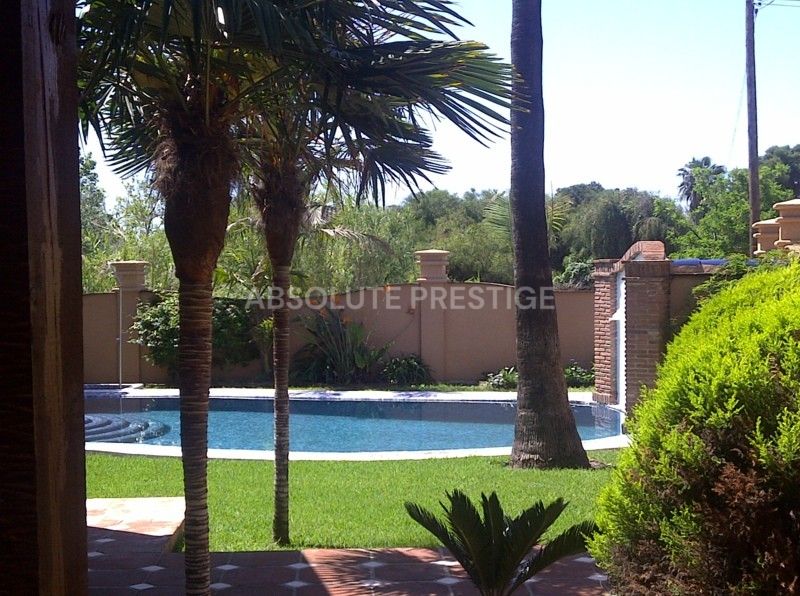 Villa en alquiler a corta temporada en Costalita, Estepona