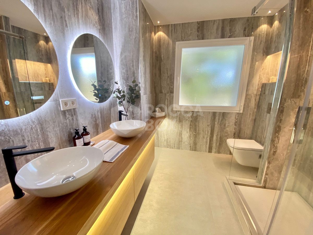 Penthouse for short term rent in La Quinta, Benahavis