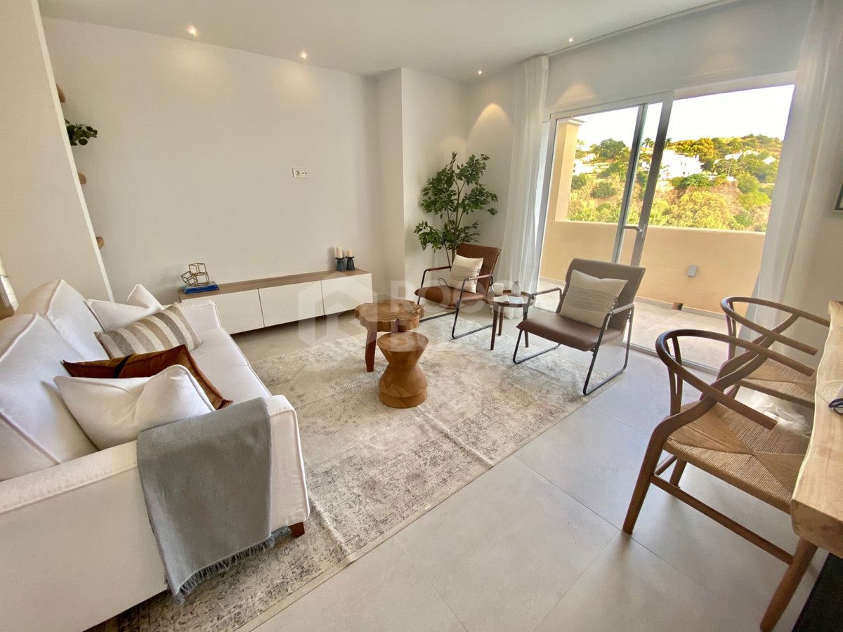 Penthouse for short term rent in La Quinta, Benahavis