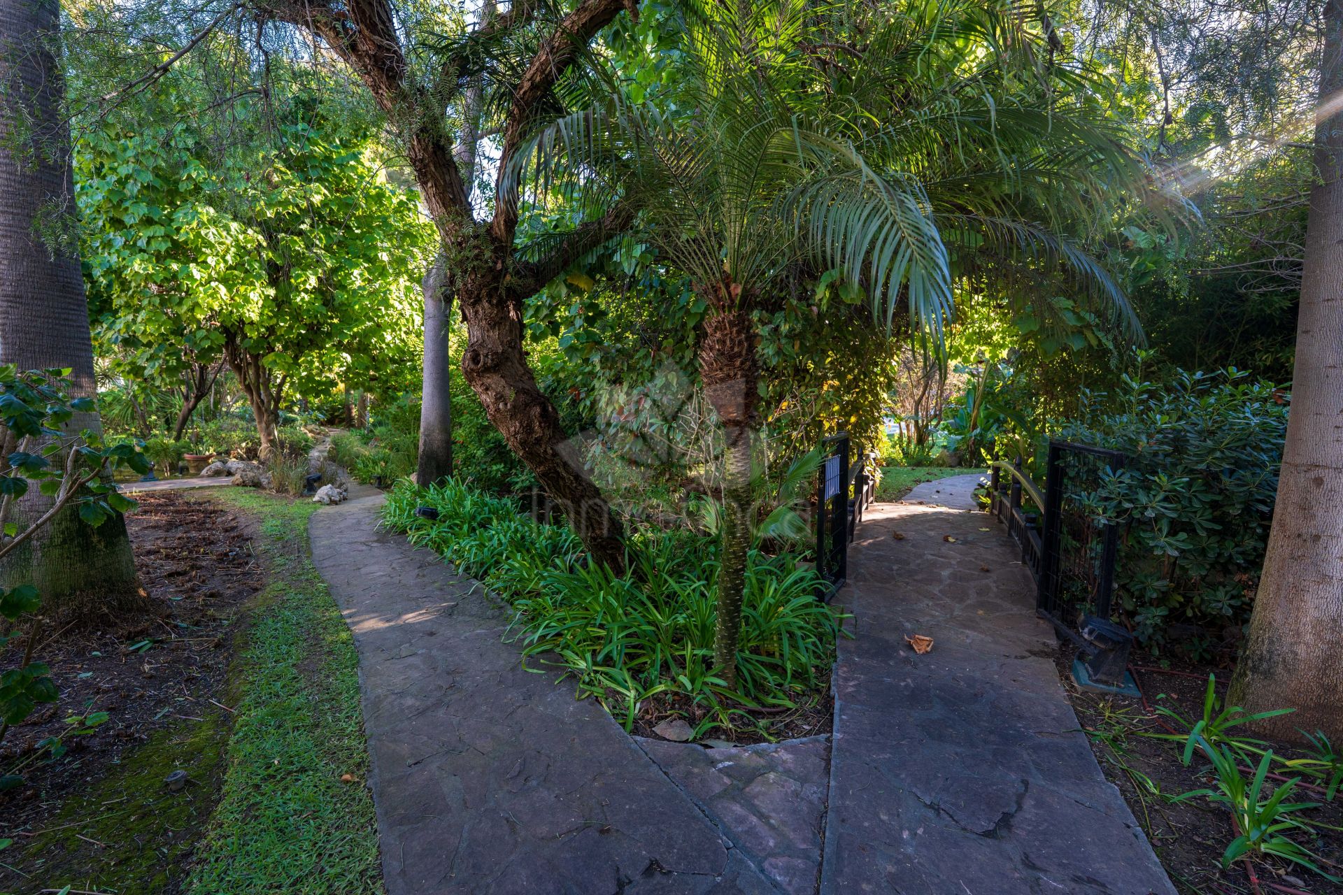 Apartamento Planta Baja en Alhambra del Golf, Estepona