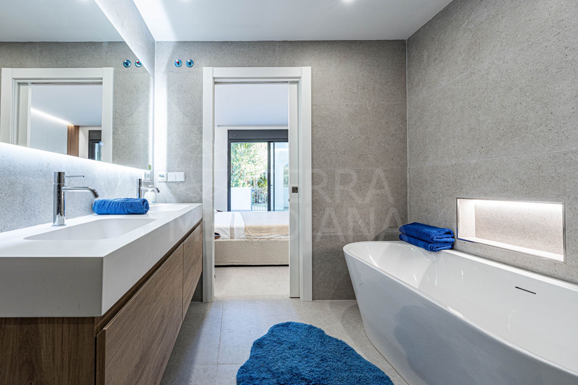 Ground Floor Apartment in Alhambra del Golf, Estepona