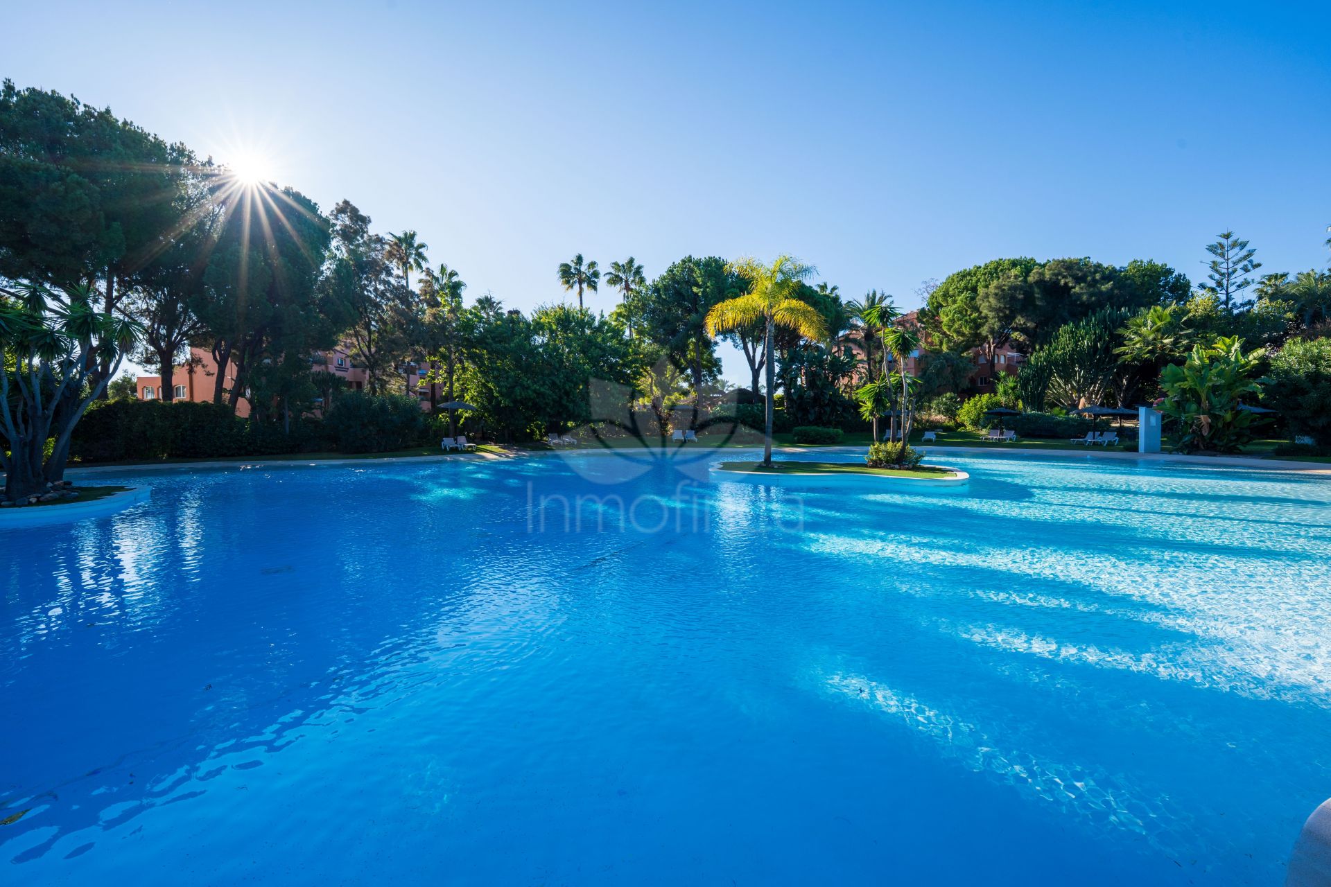 Apartamento Planta Baja en Alhambra del Golf, Estepona