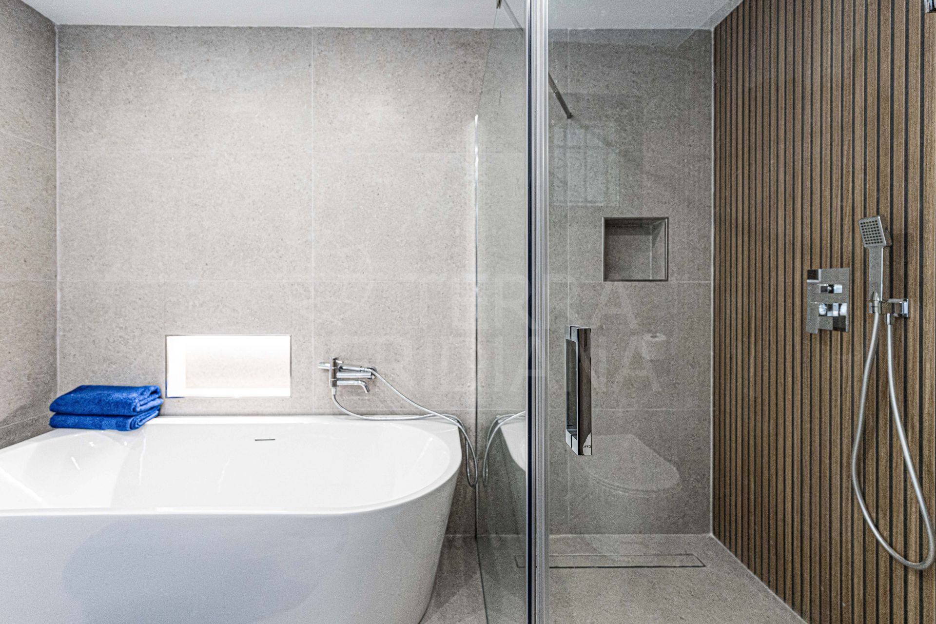 Ground Floor Apartment in Alhambra del Golf, Estepona