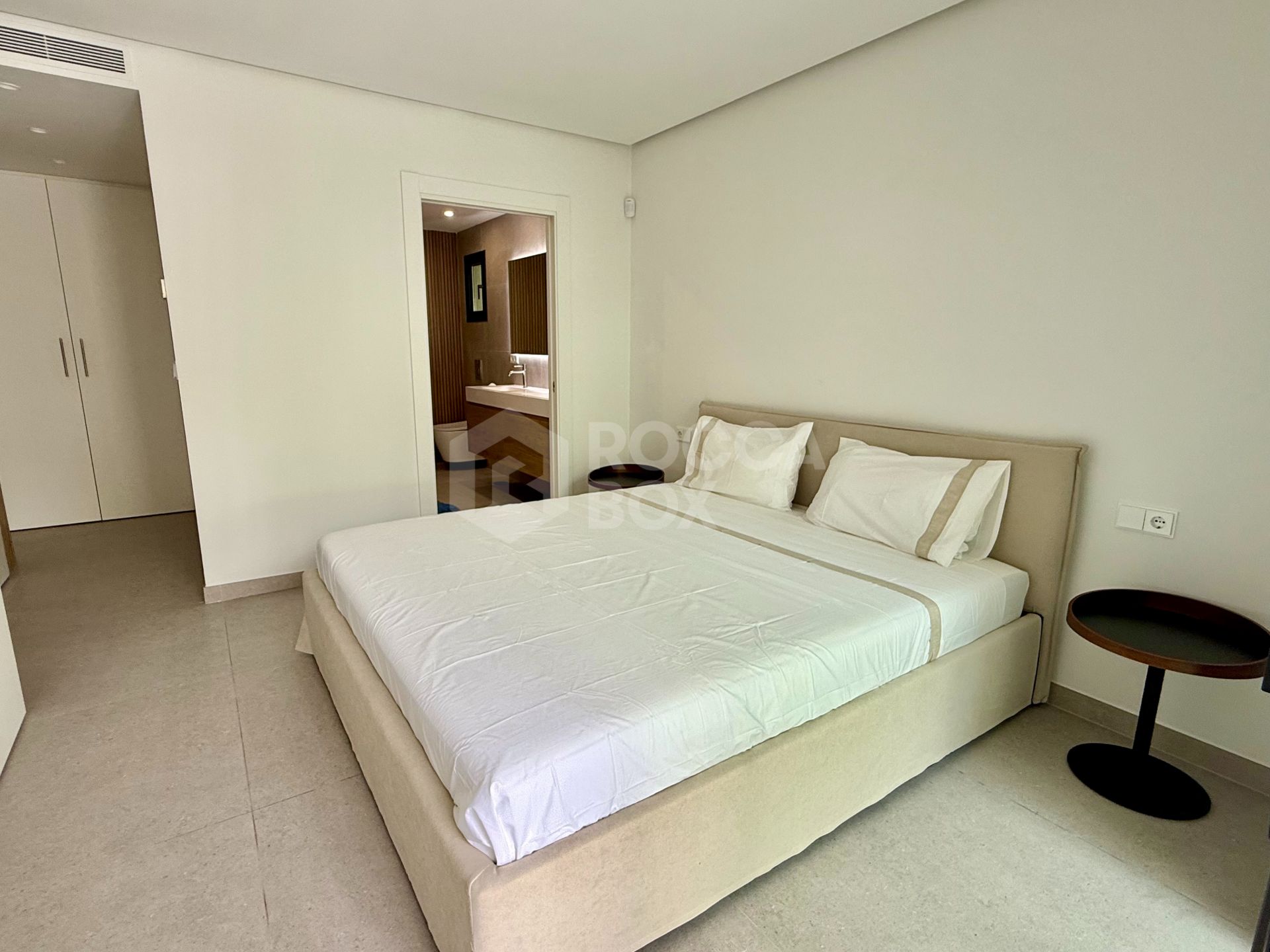 Ground floor apartment with large terrace and garden