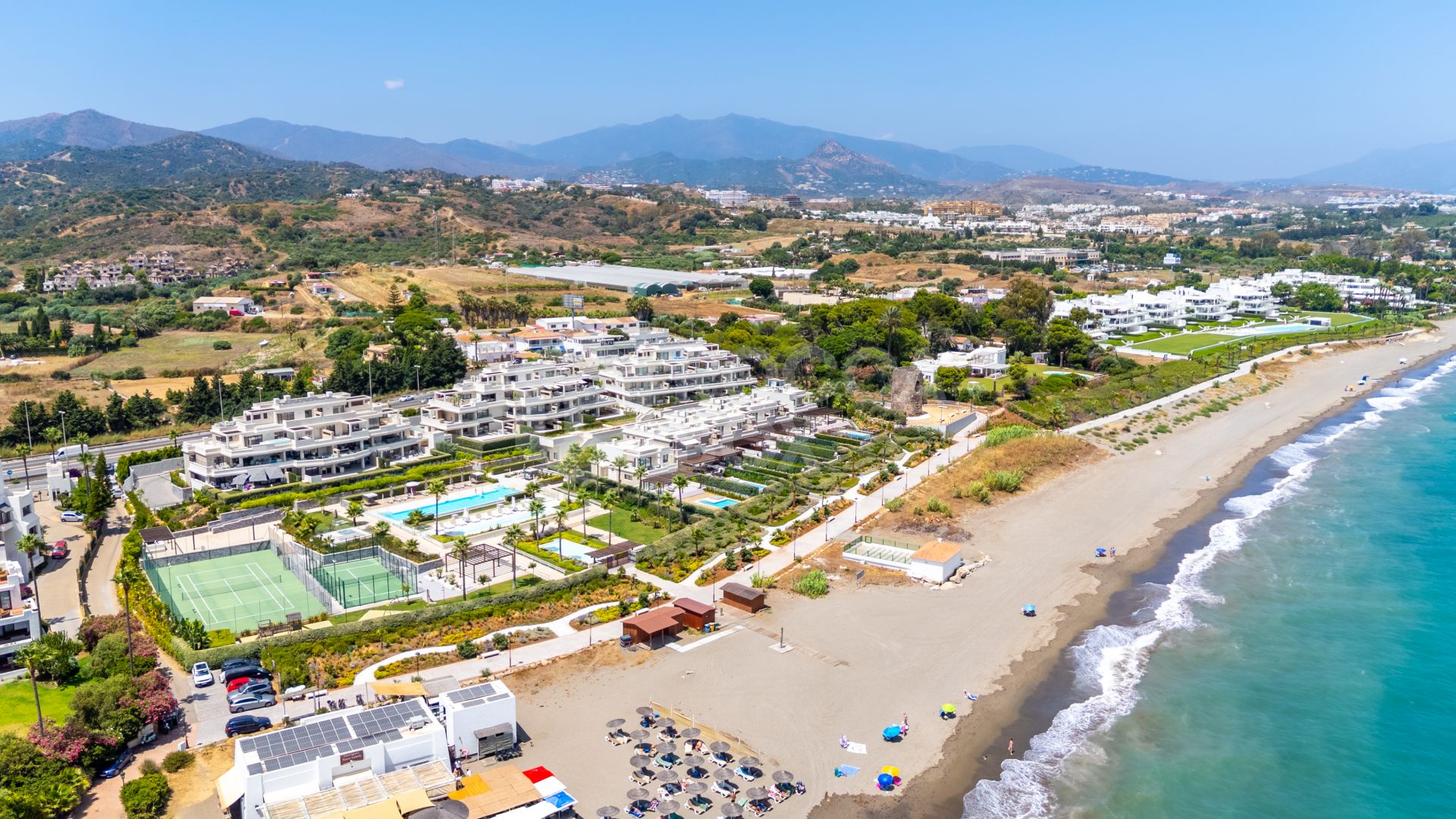 EXCLUSIVE BEACHSIDE TOWNHOUSE WITH PRIVATE POOL AND PANORAMIC SEA VIEWS