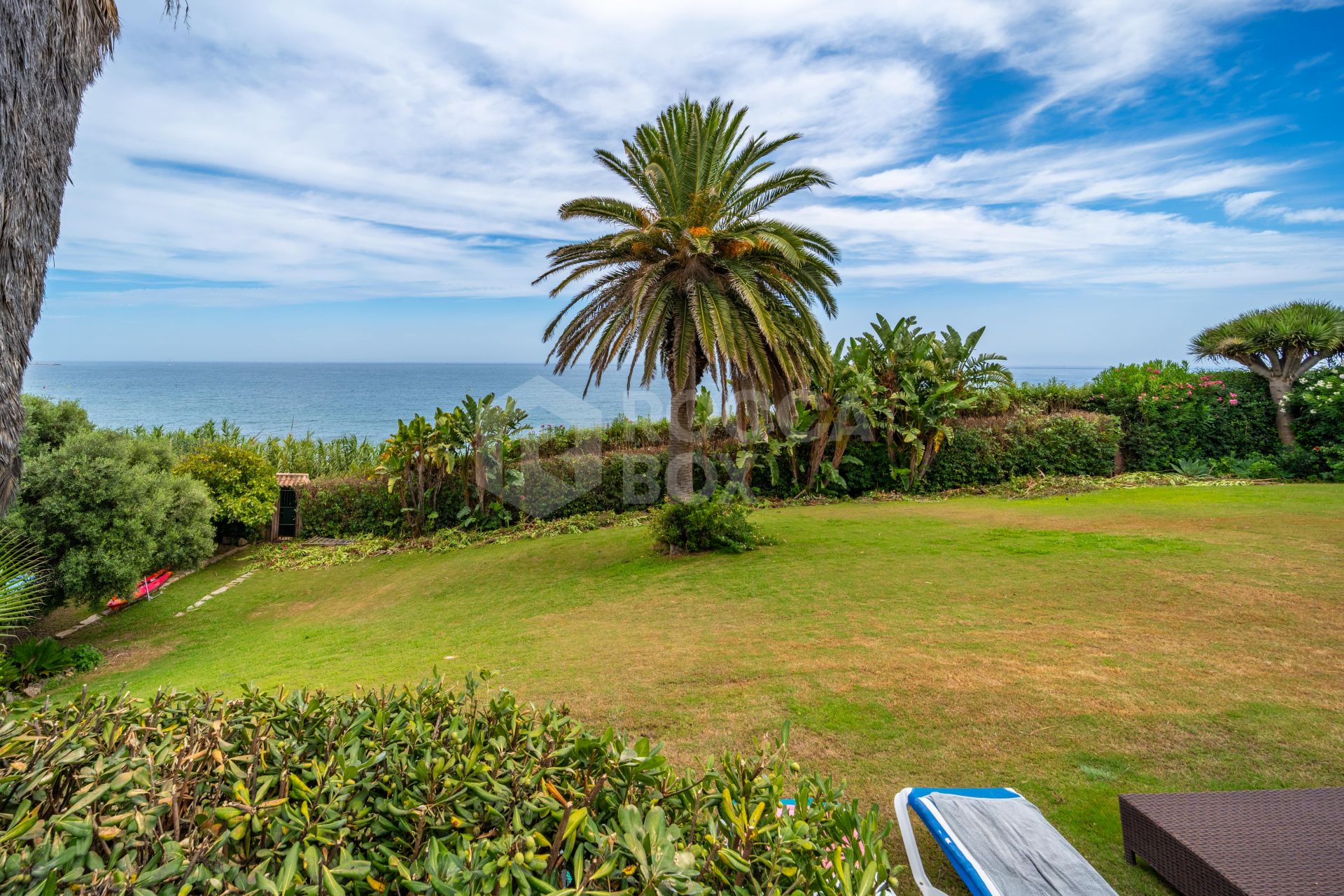 ICONIC BEACHFRONT VILLA ESTATE WITH UNMATCHED POTENTIAL IN ESTEPONA