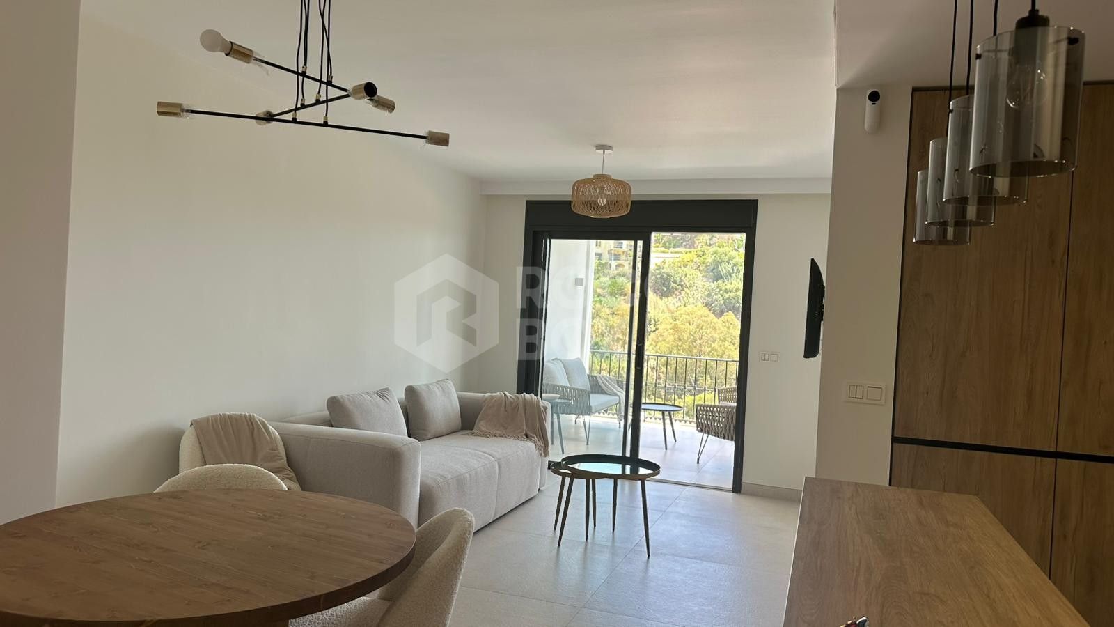 APARTMENT FOR SALE IN LA QUINTA GOLF