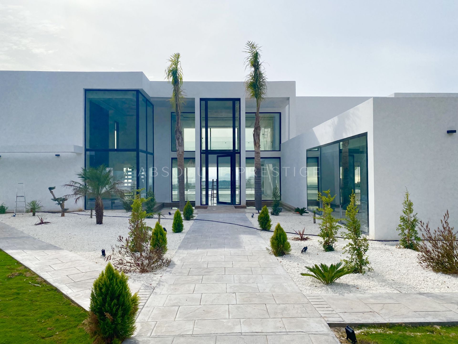 BEEINDRUCKENDE MODERNE VILLA IM MARBELLA CLUB GOLF RESORT, BENAHAVÍS
