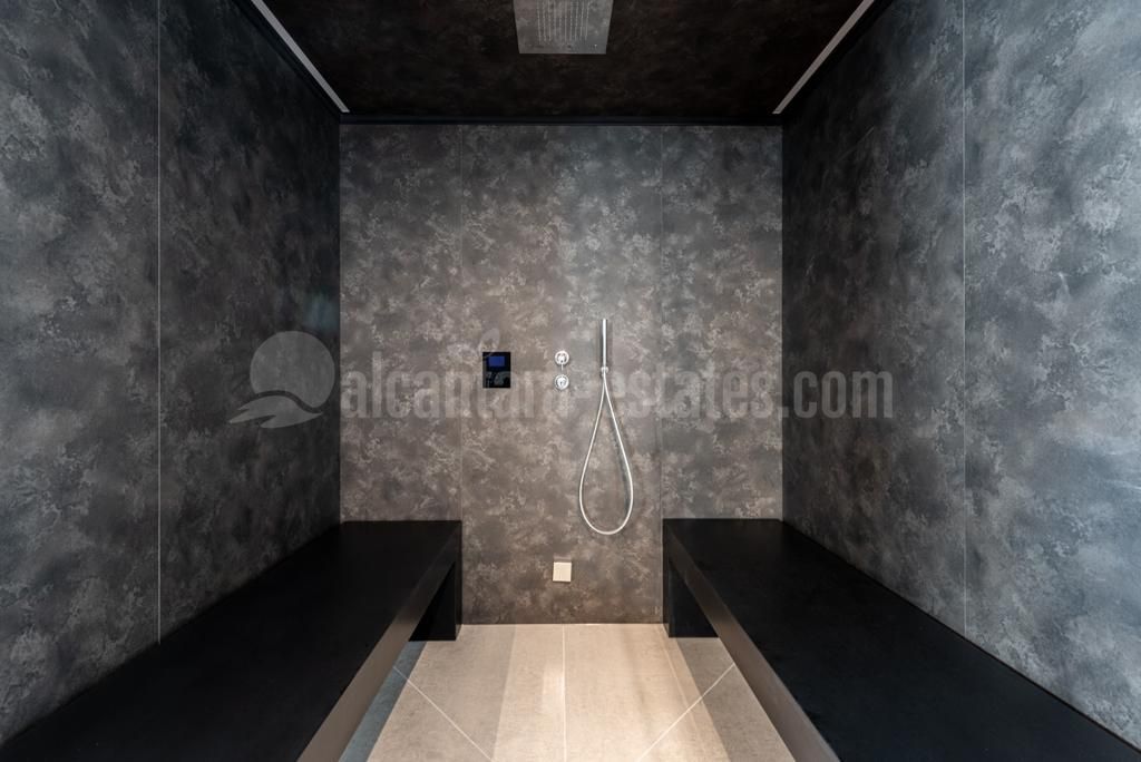 Villa in Paraiso Alto, Benahavis