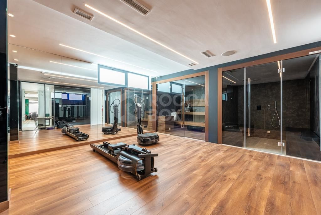 Luxury villa for sale in el Paraiso alto with amazing views