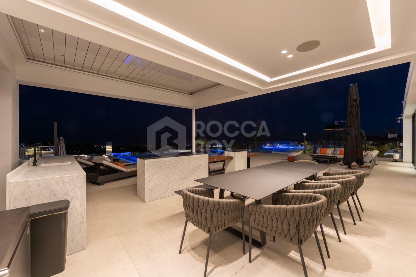 Luxury villa for sale in el Paraiso alto with amazing views